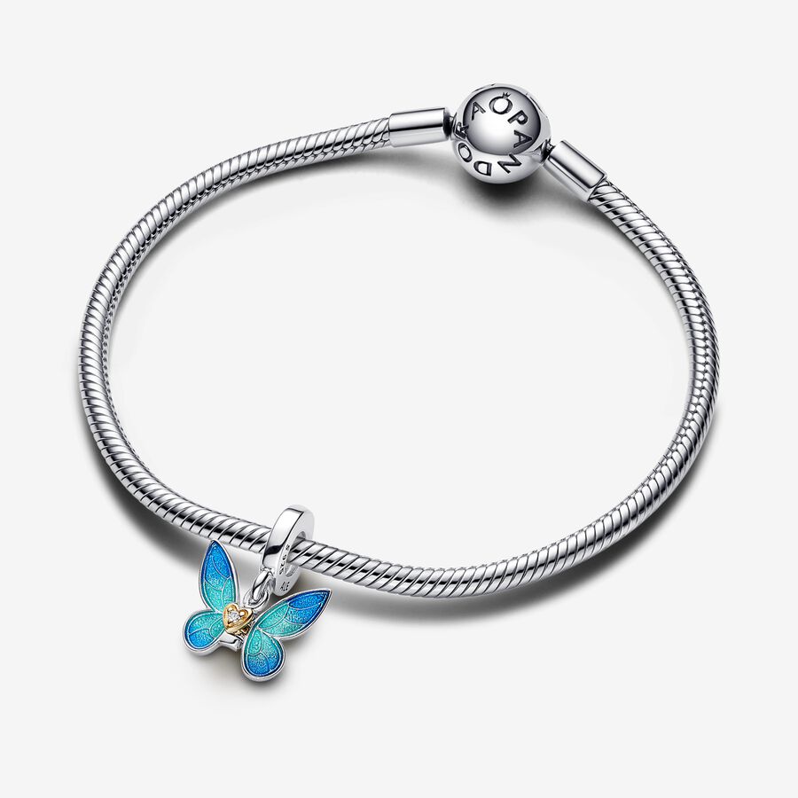 Charm Colgante Mariposa Club 2024