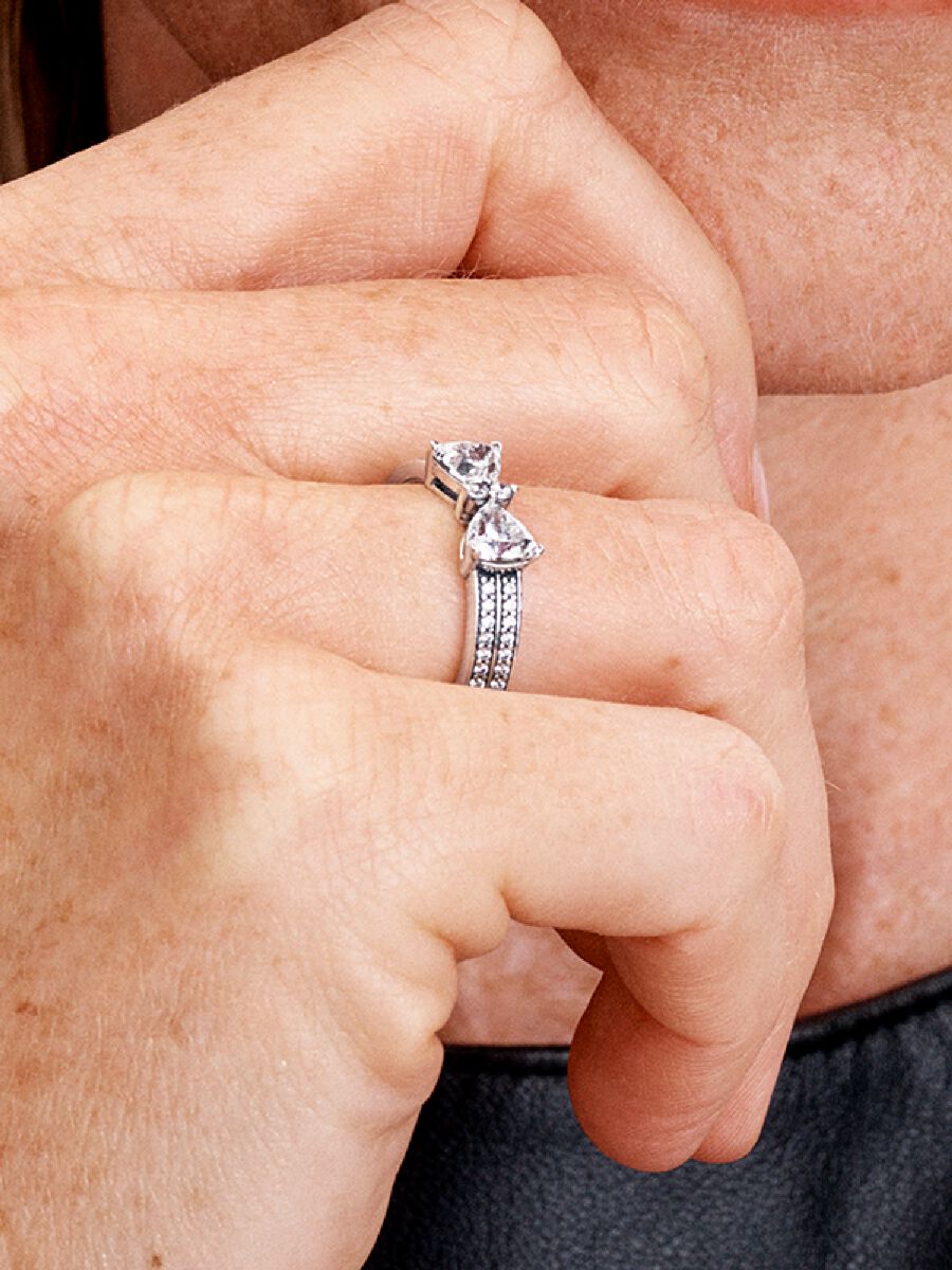 Anillo Lazo Brillante Blanco Doble Banda