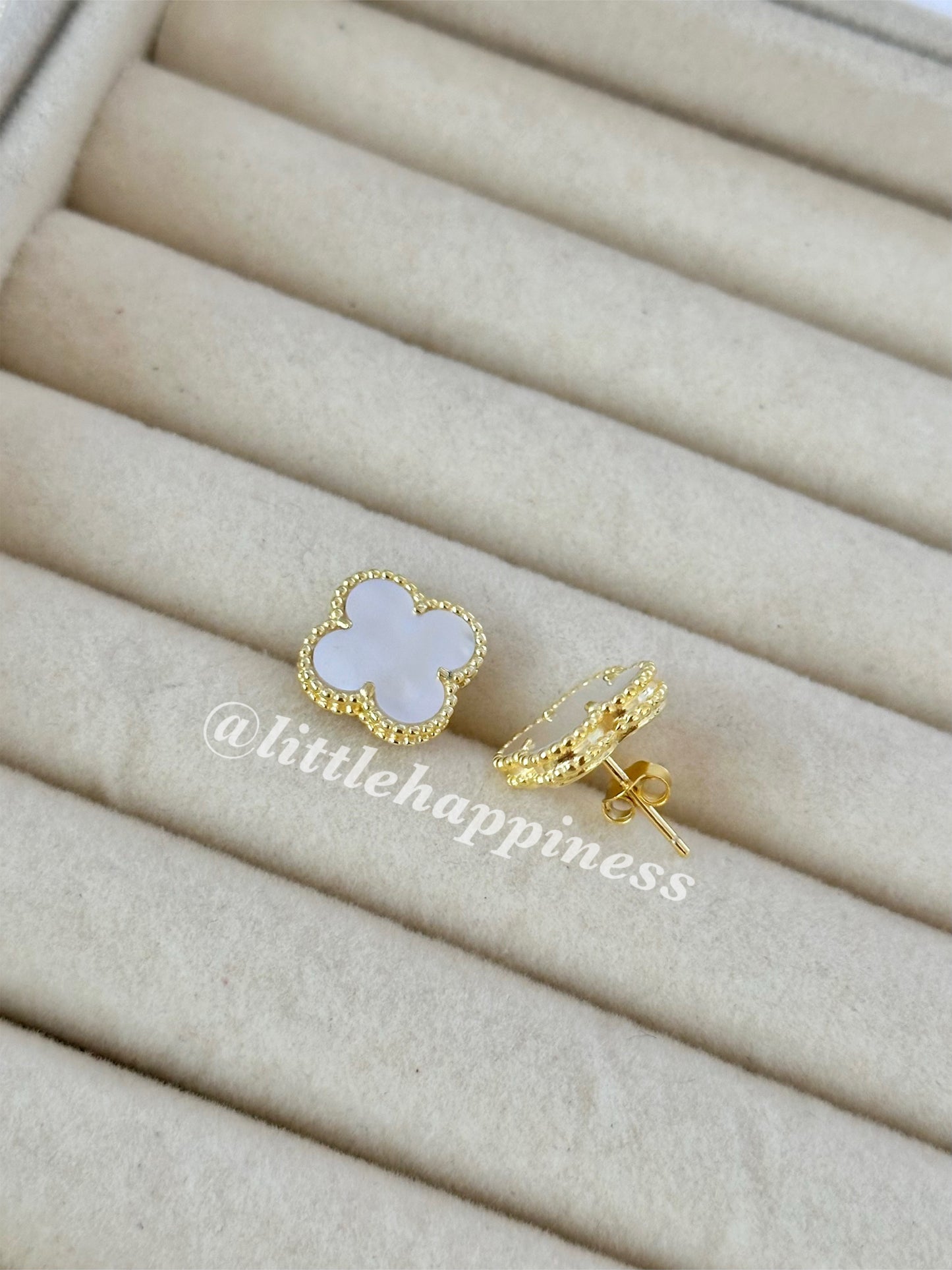 Aretes Trébol Dorado y blanco