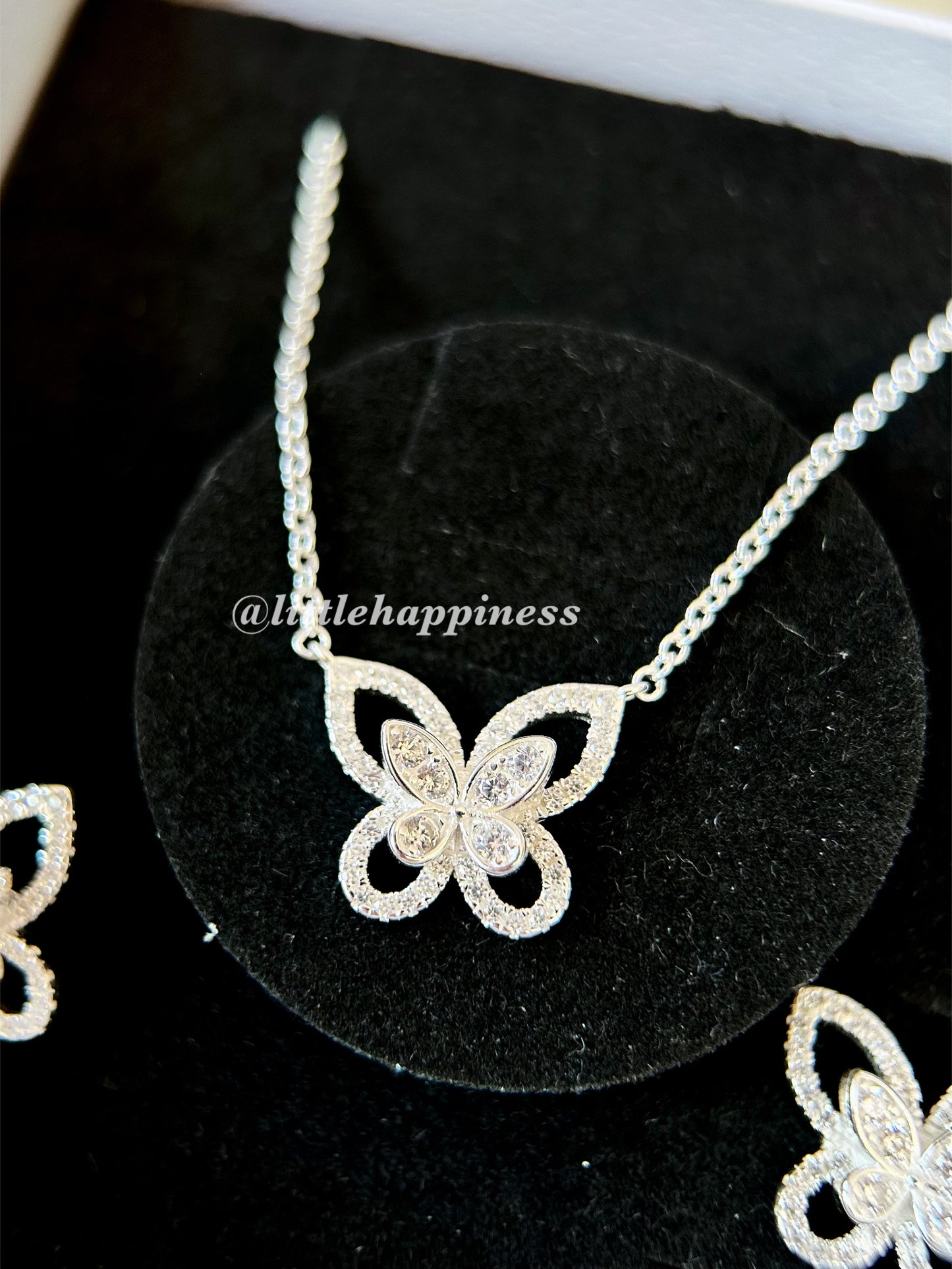 Conjunto Collar + aretes Mariposa Van Cleef