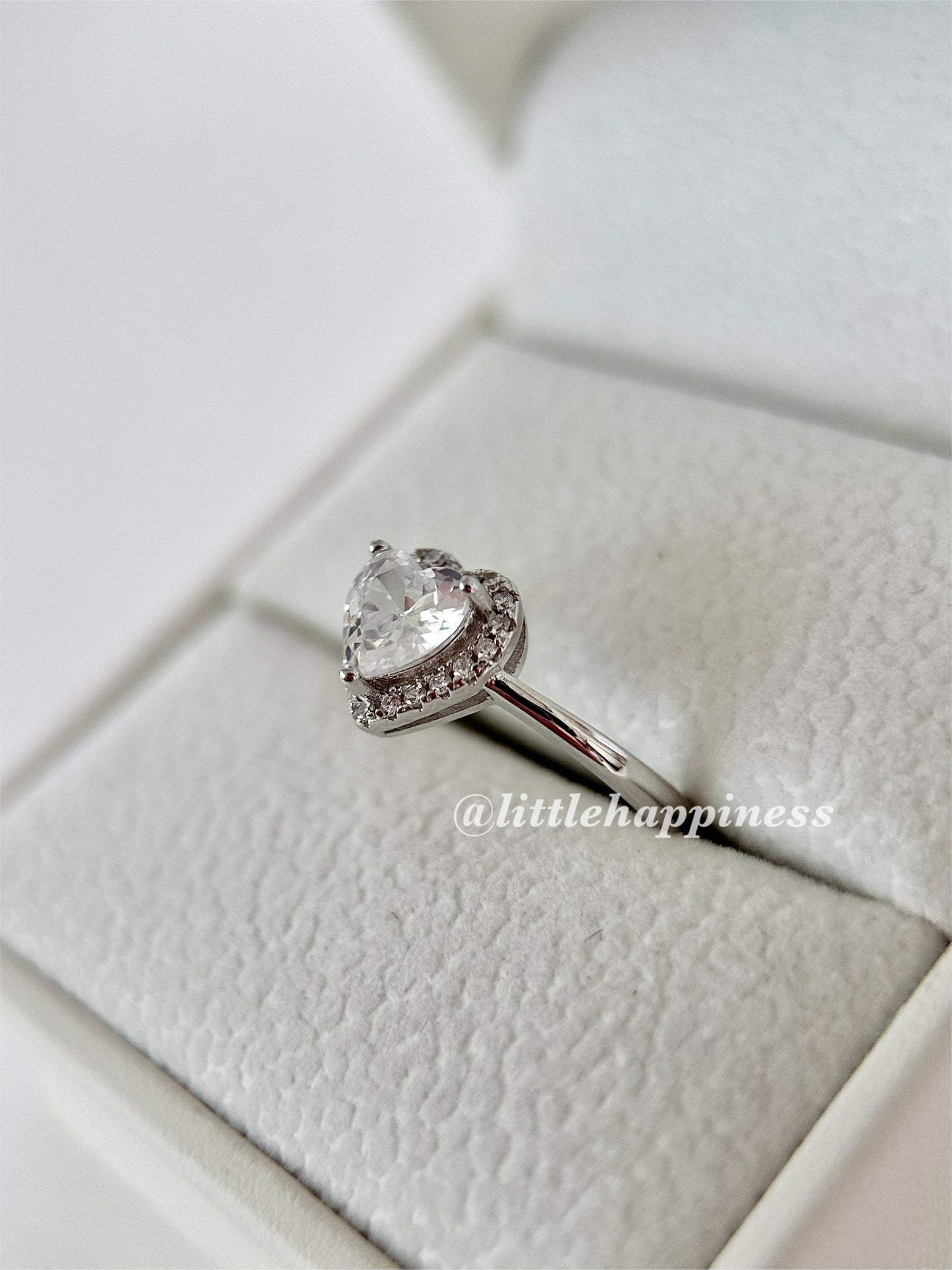 Anillo Corazón Blanco, aro Liso