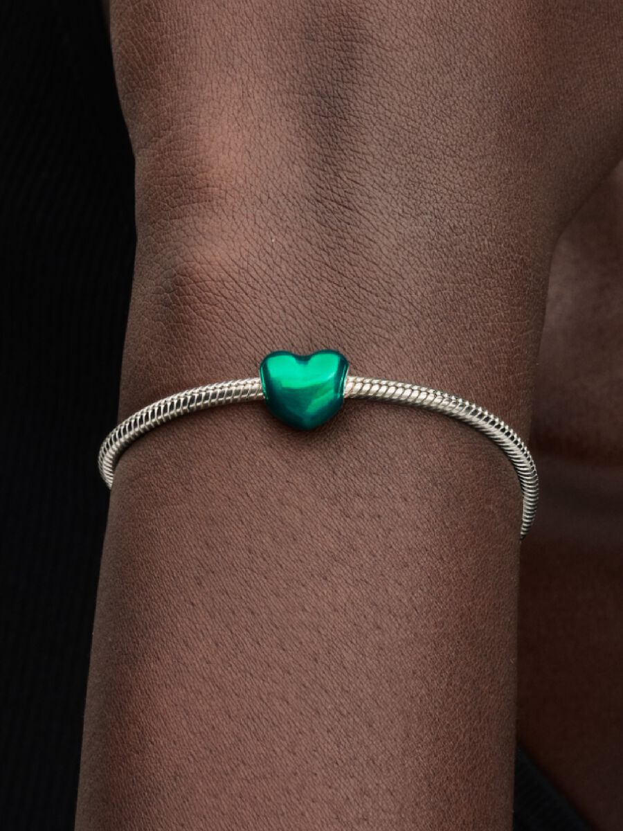 Charm Corazón Metálico Verde