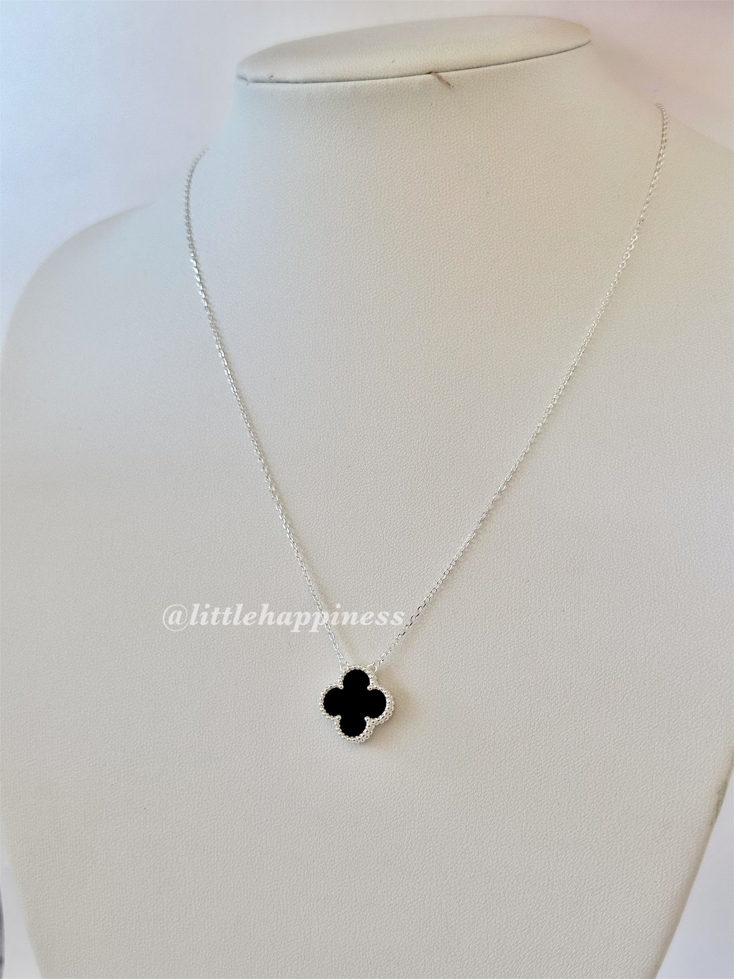 Collar 1 trébol Negro Plateado
