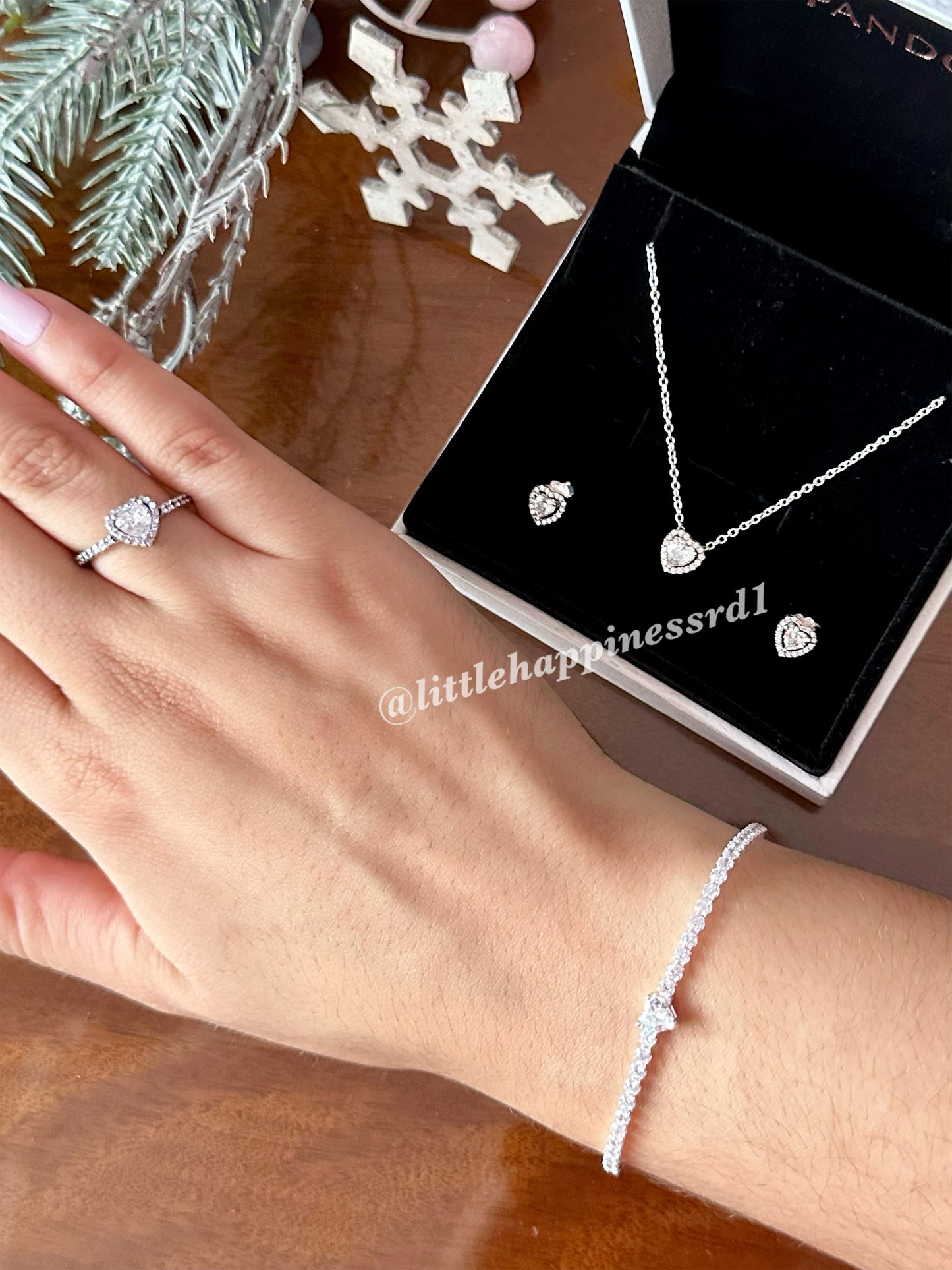 Set completo corazón relieve blanco