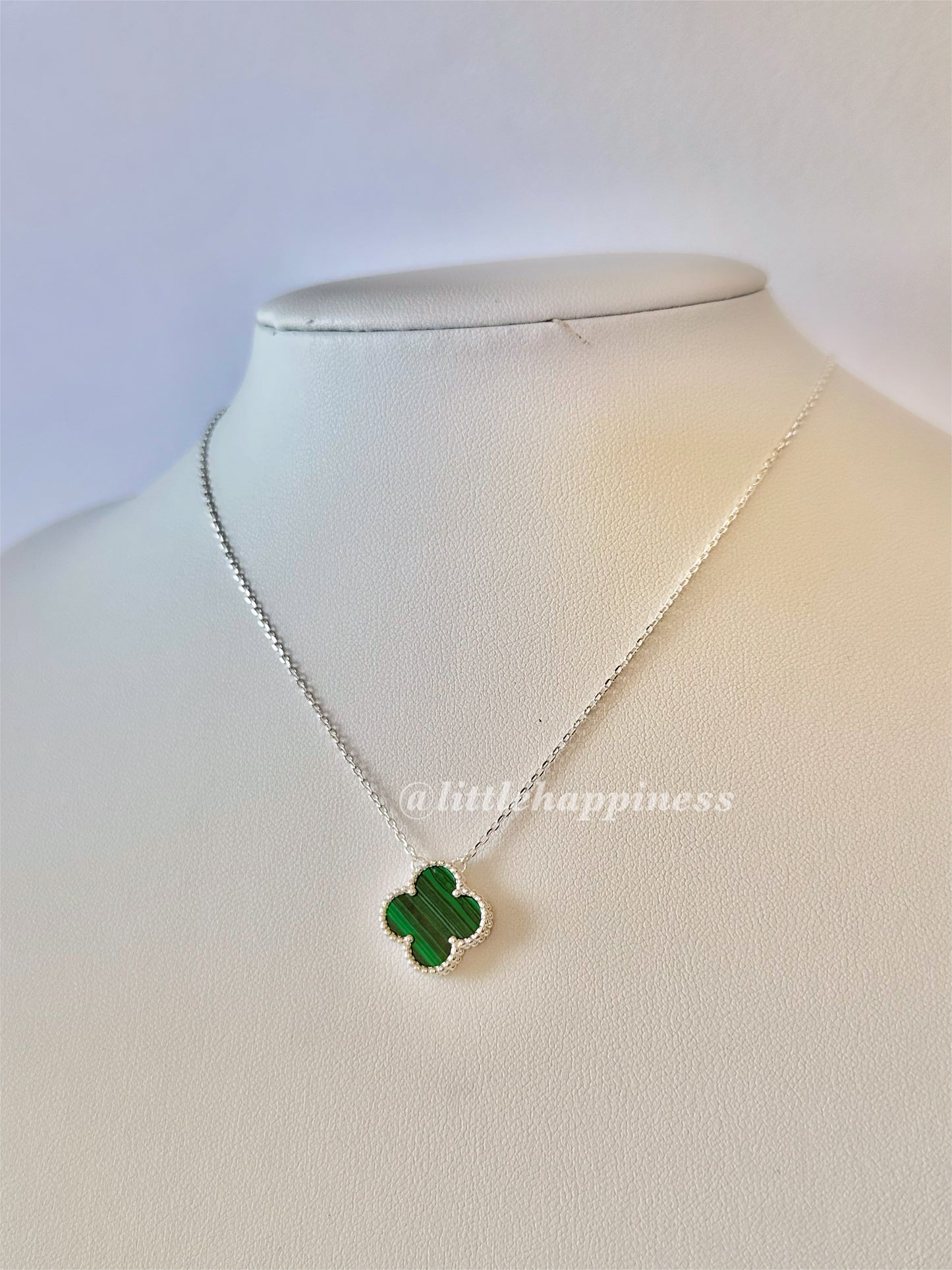 Collar 1 Trébol Plateado con Verde