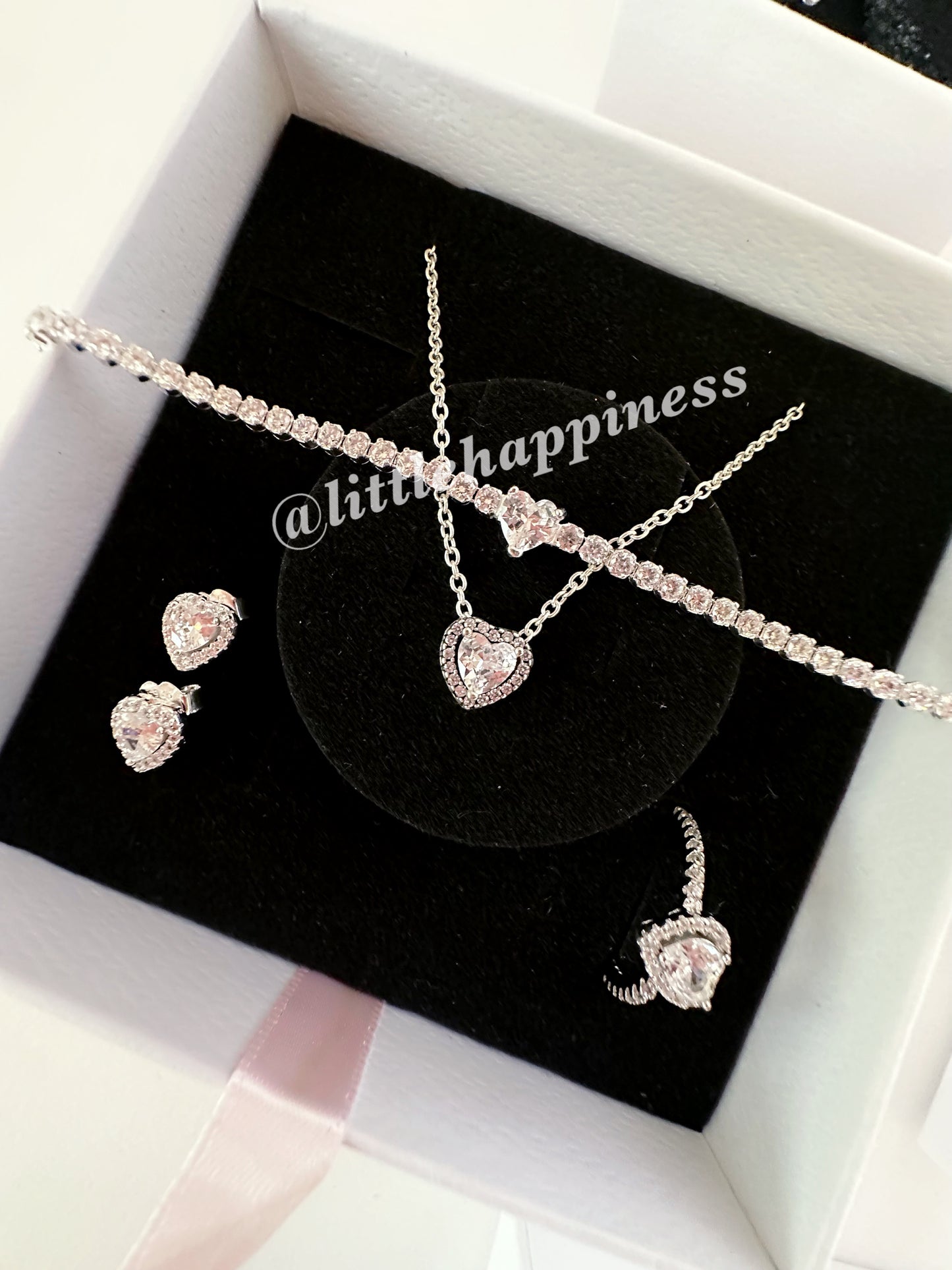 Set completo corazón relieve blanco