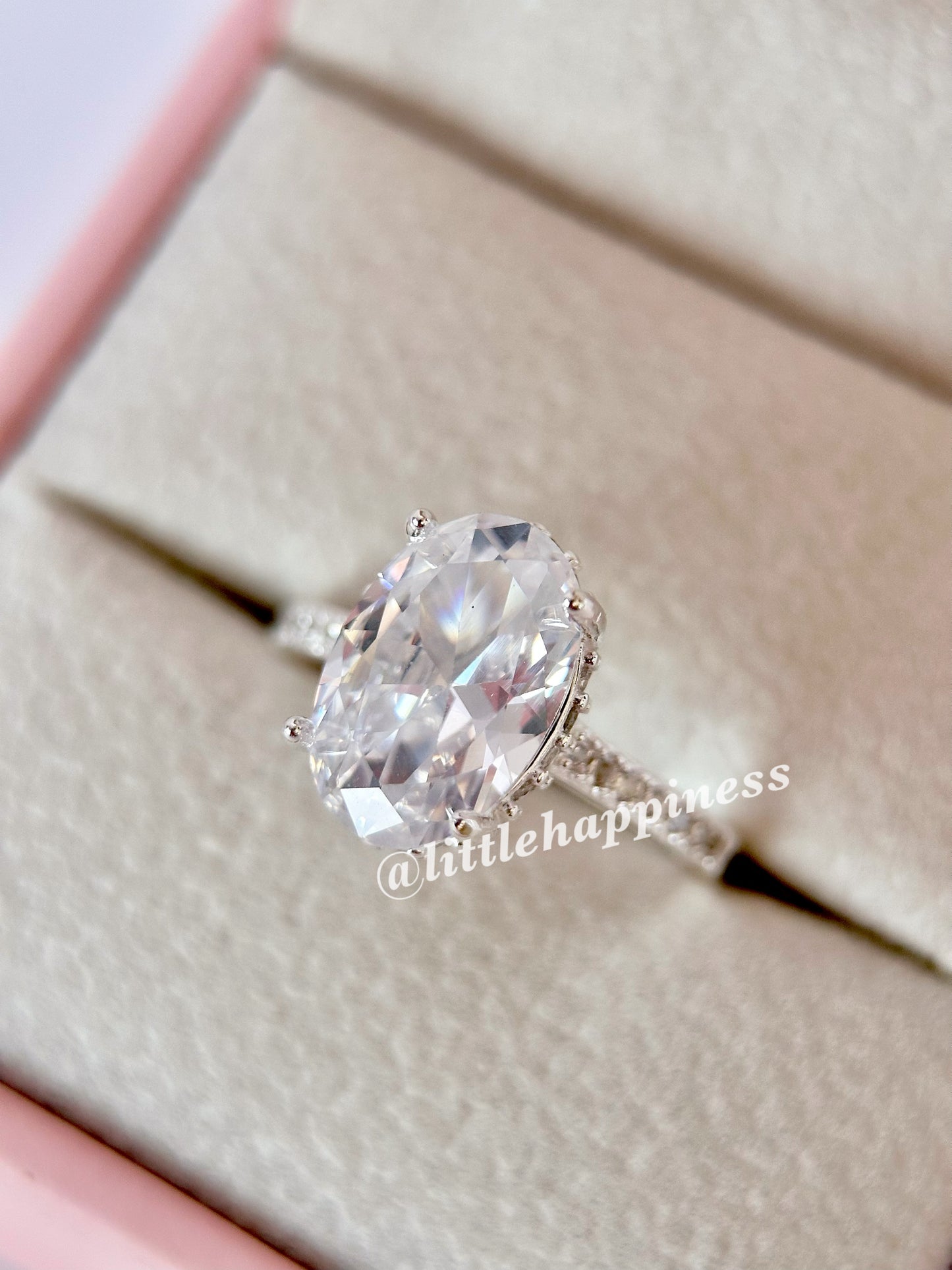 Anillo De Compromiso Ovalado