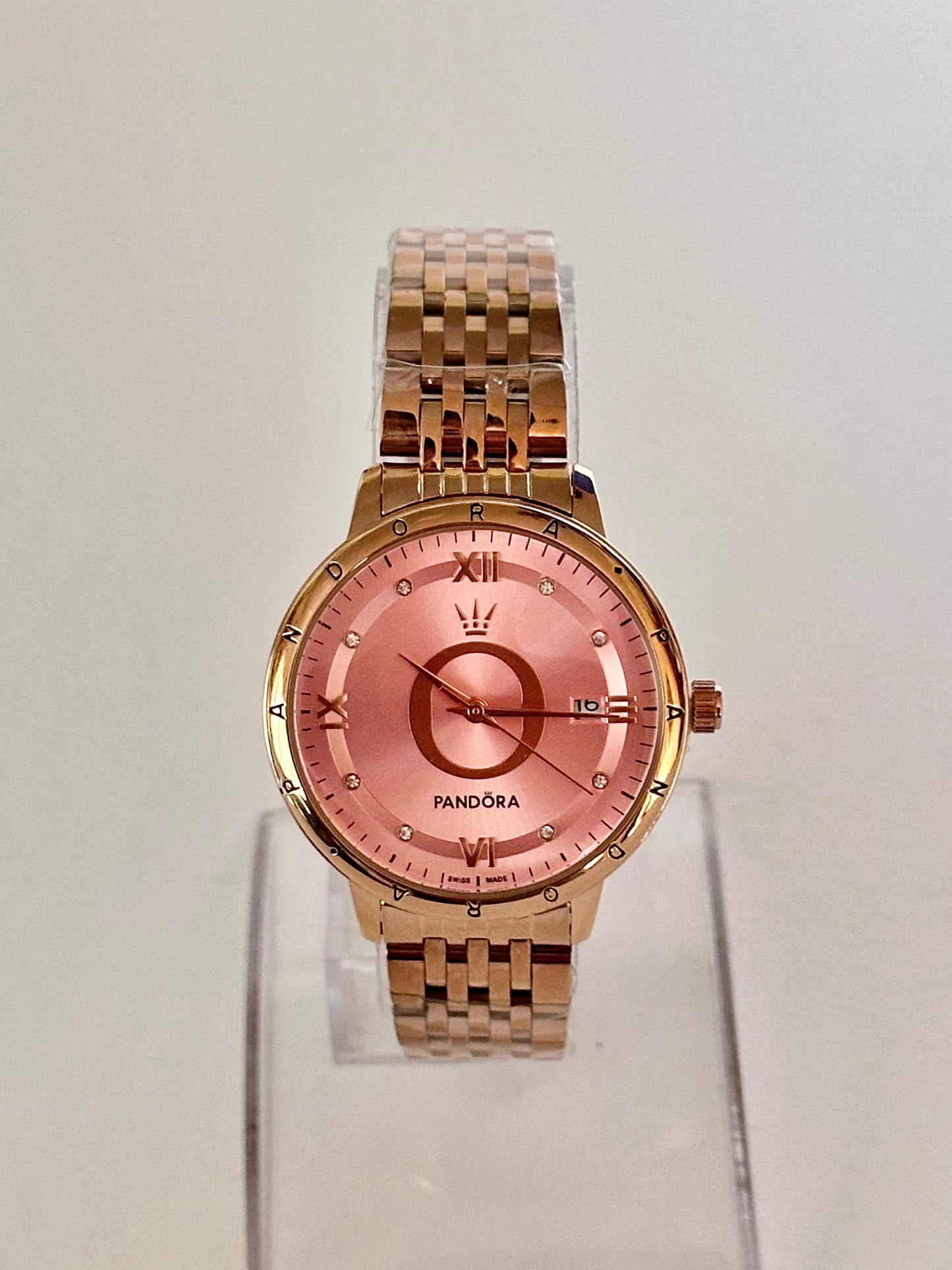 Reloj Pandora Rose Gold fondo Rosa