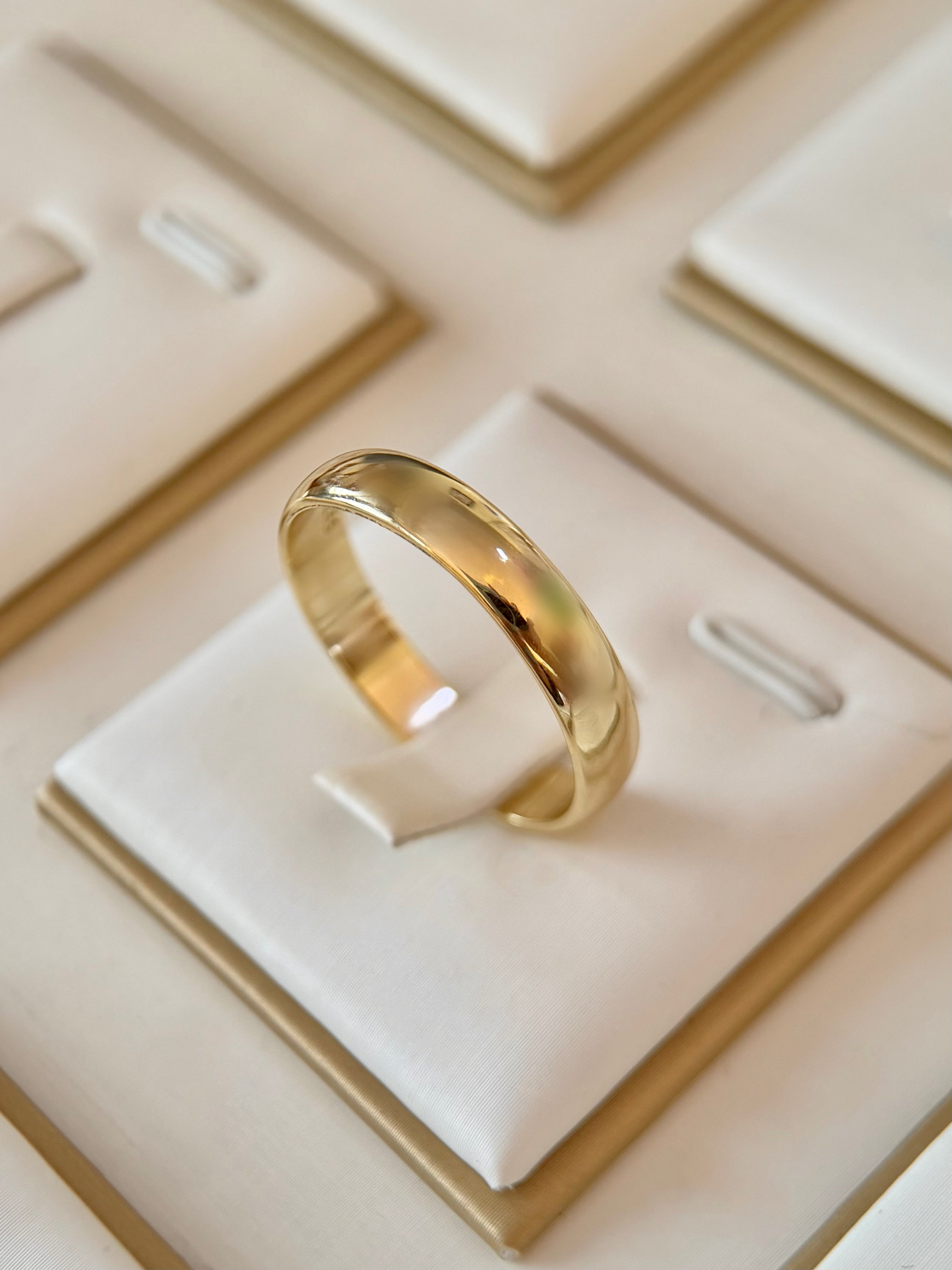 Anillo Aro Liso 4mm Dorado