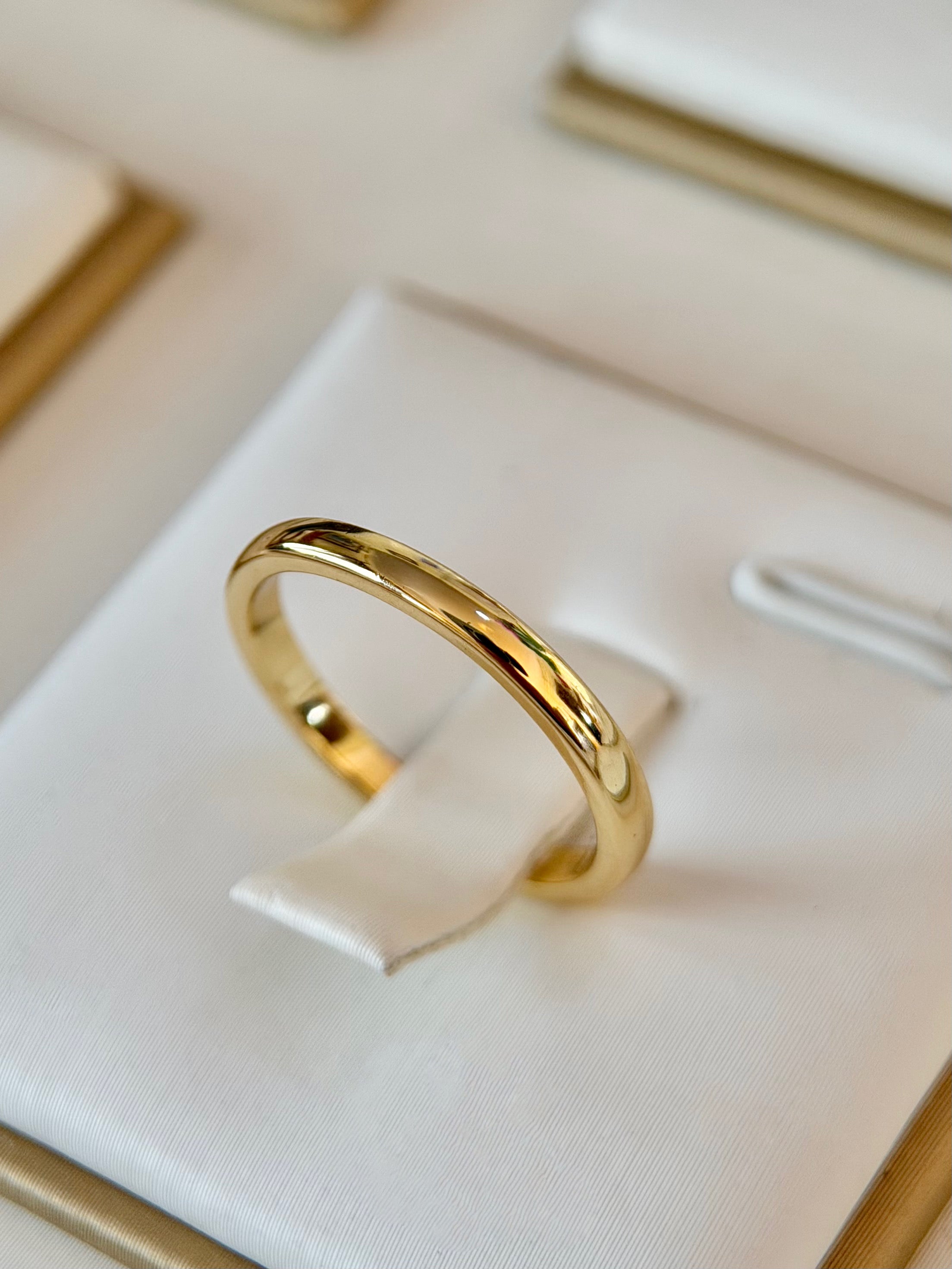 Anillo Aro Liso 2mm Dorado