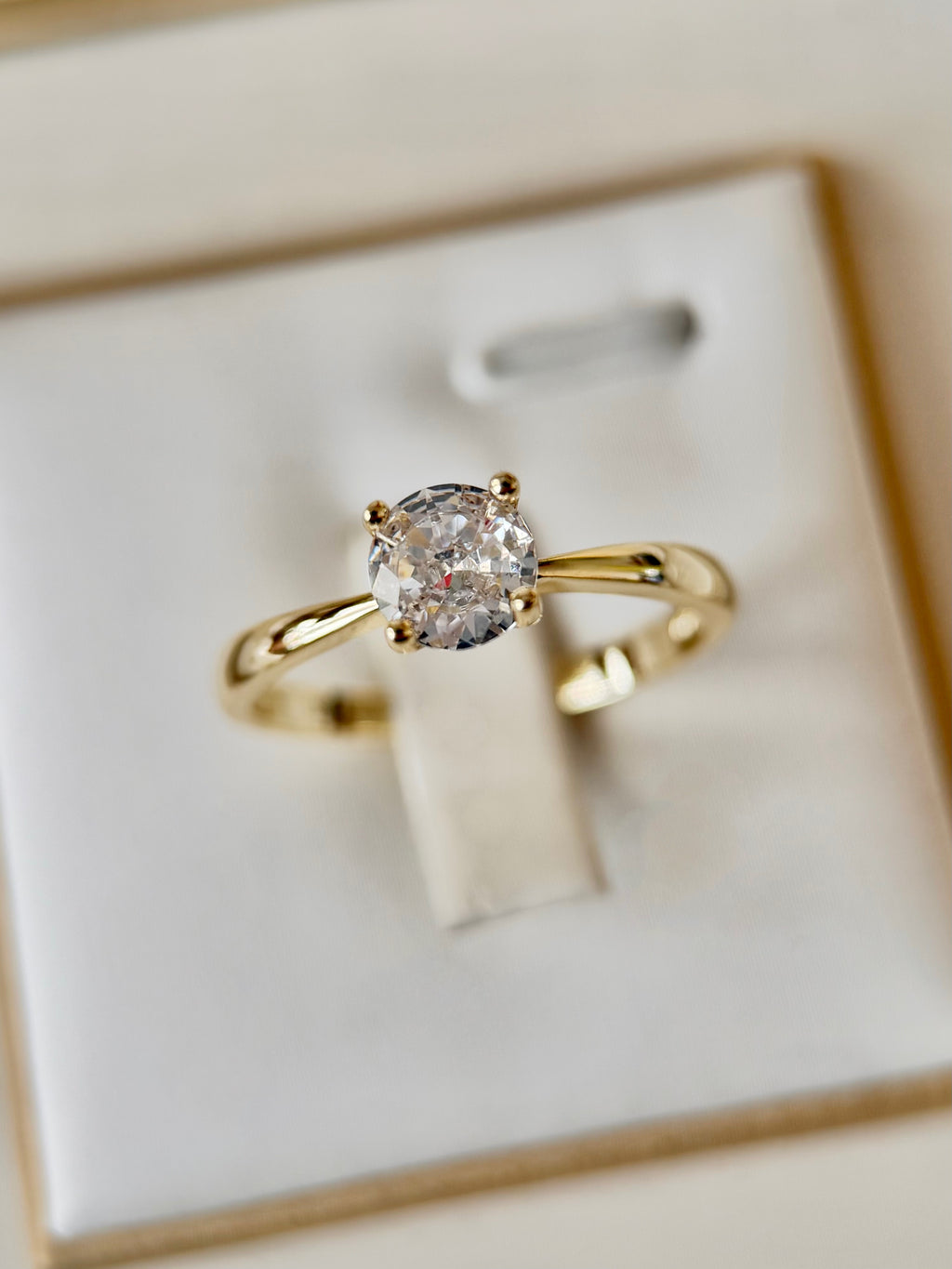 Anillo Compromiso aro liso Con baño de oro 18k