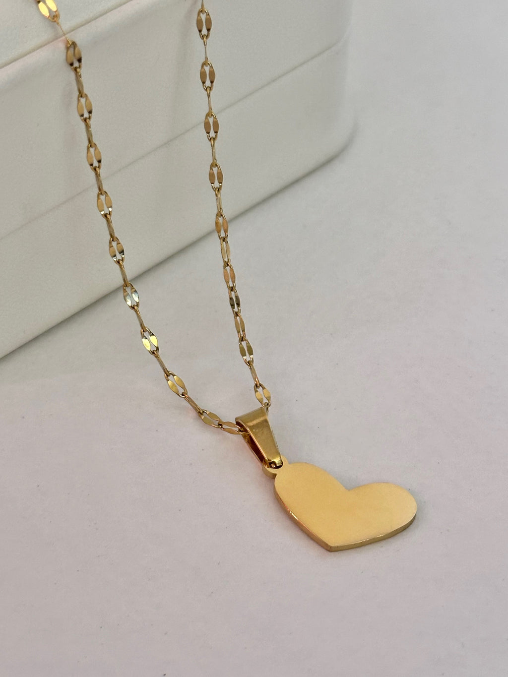 Collar Corazón Grabable Dorado, Acero Inoxidable