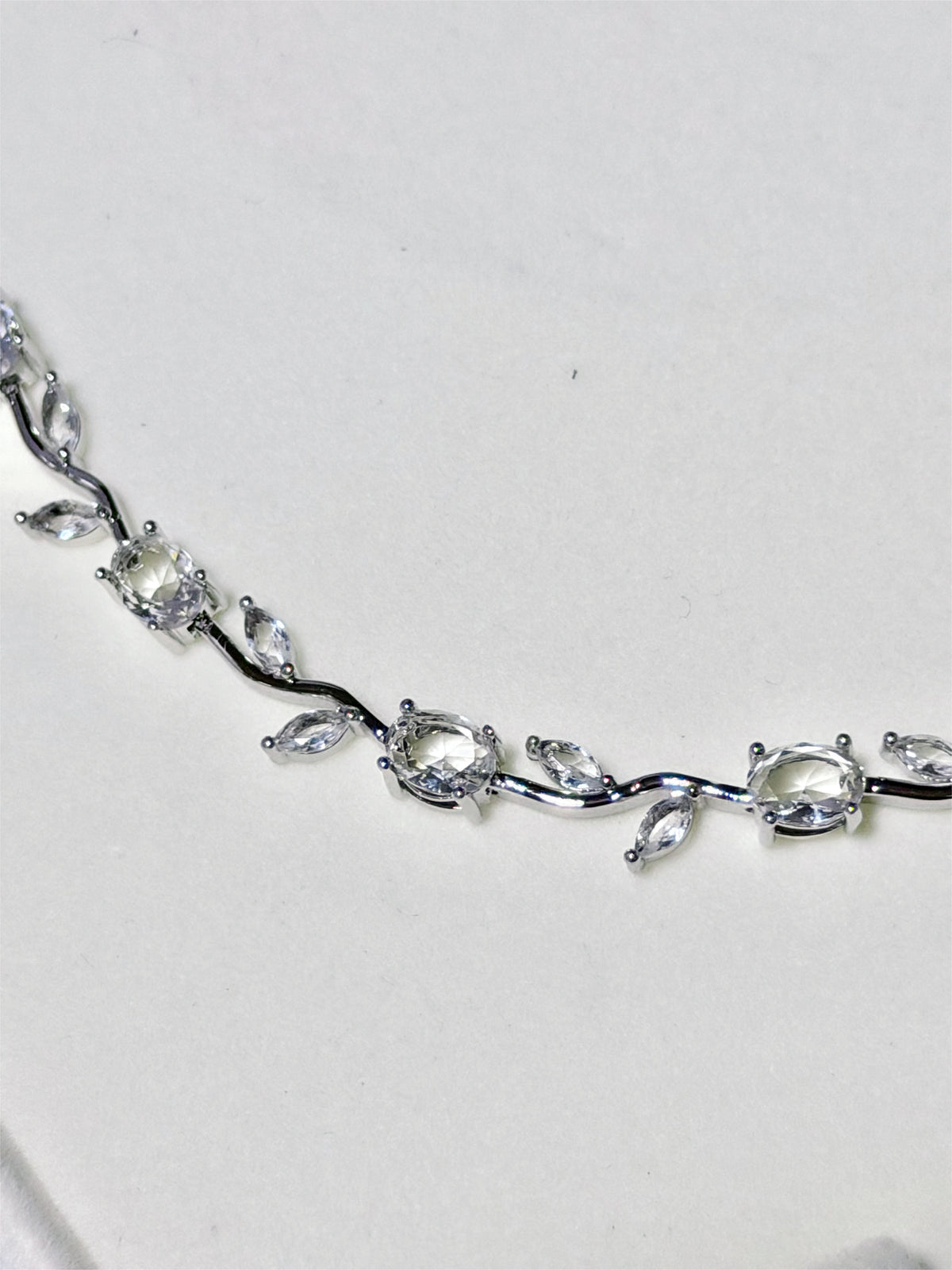 Collar Tulipanes Blancos, Plateado
