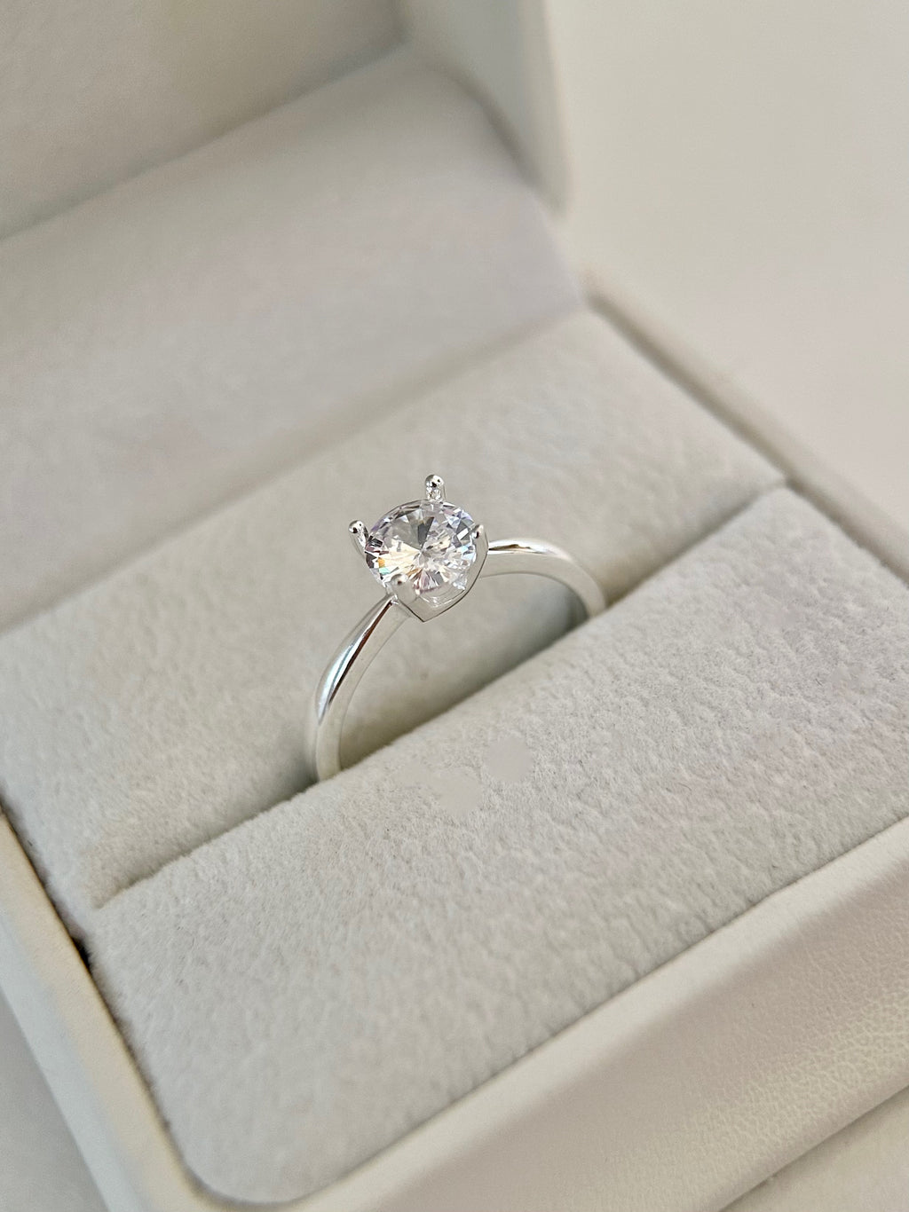 Anillo compromiso Corte Redondo