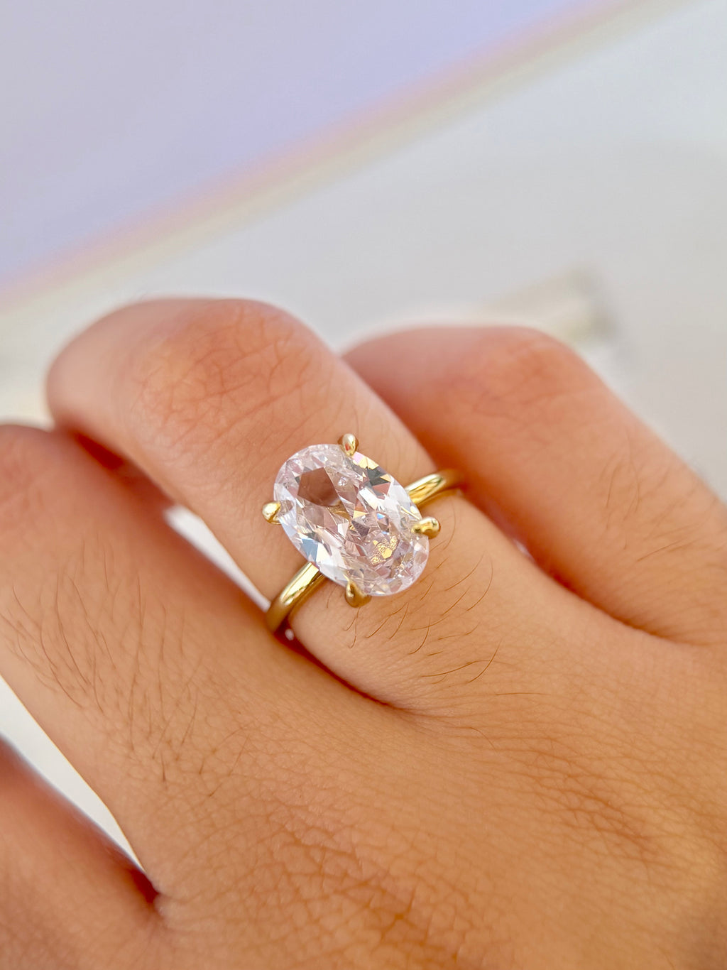 Anillo compromiso Ovalado, Aro Liso, con baño de Oro