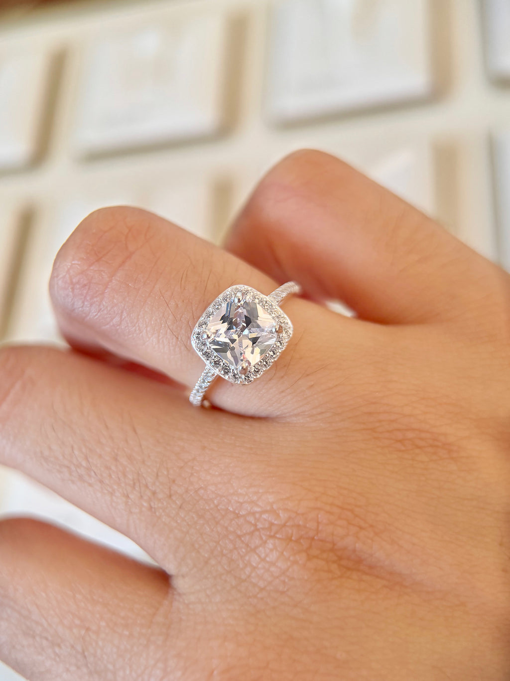 Anillo compromiso Corte Cuadrado