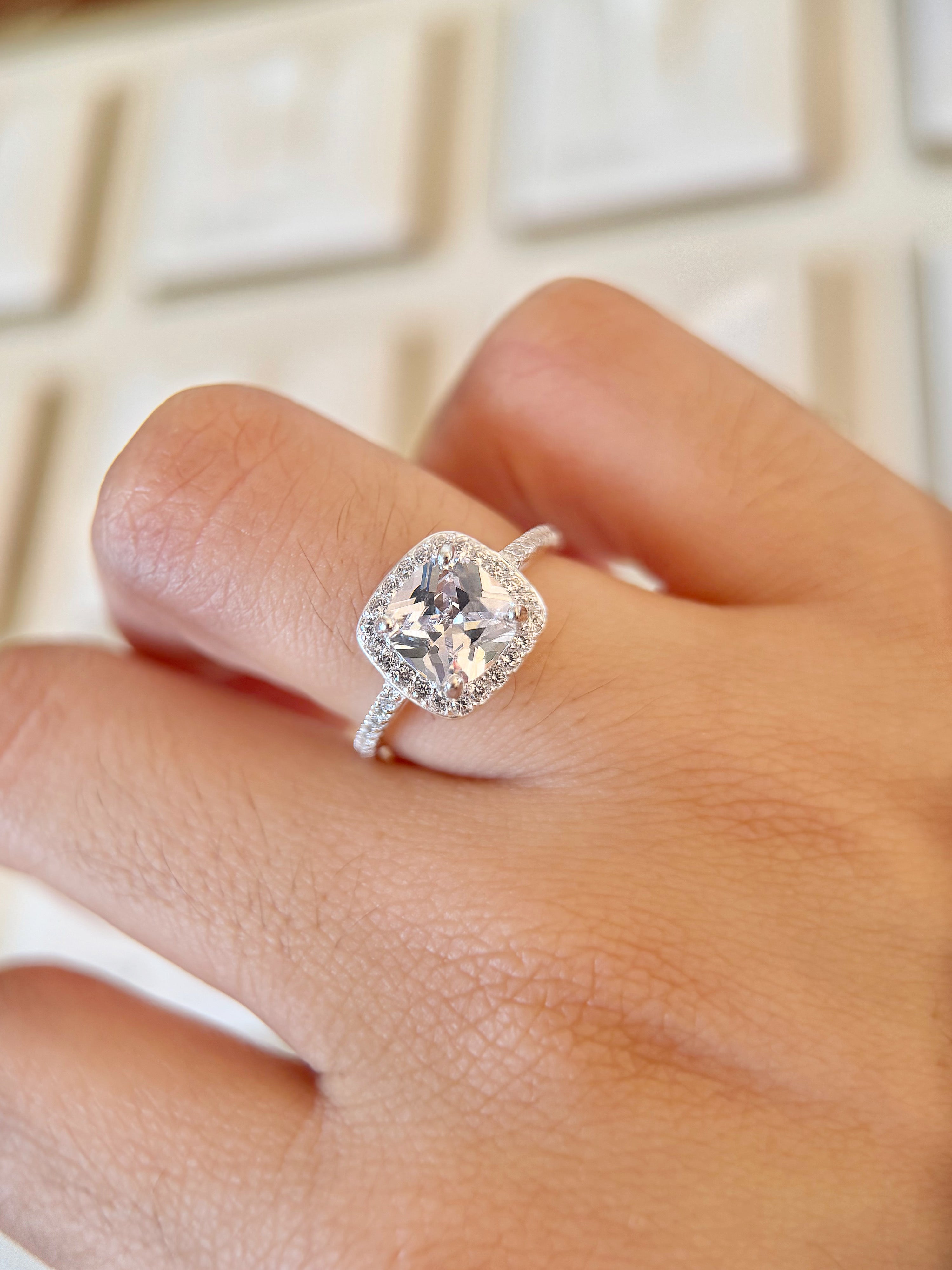 Anillo compromiso Corte Cuadrado