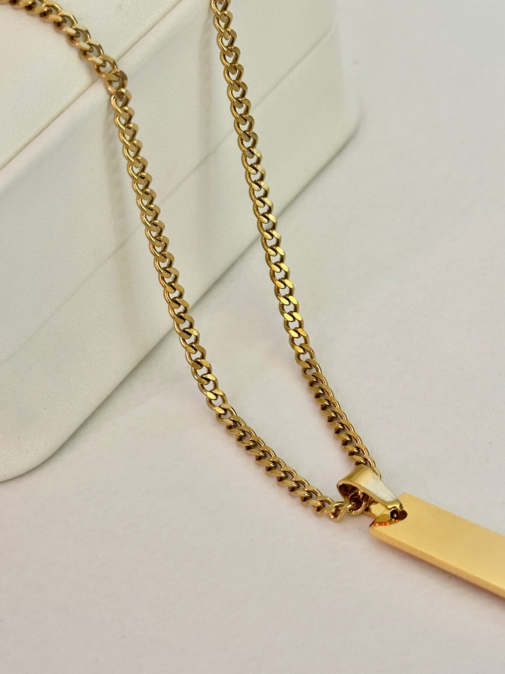 Collar con Placa Grabable Dorado, Acero Inoxidable