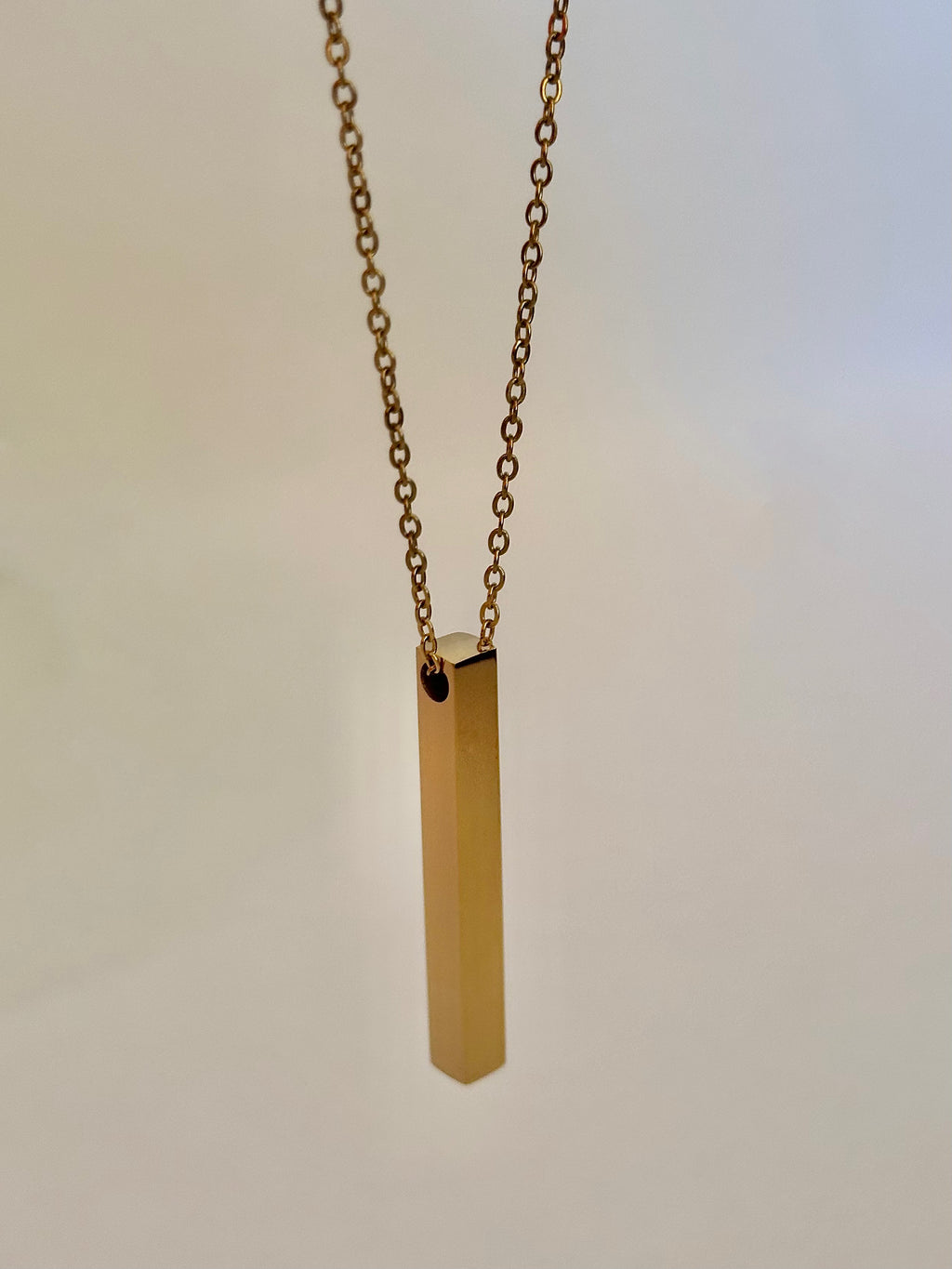 Collar grabable Cilindro 3D Dorado, Acero Inoxidable