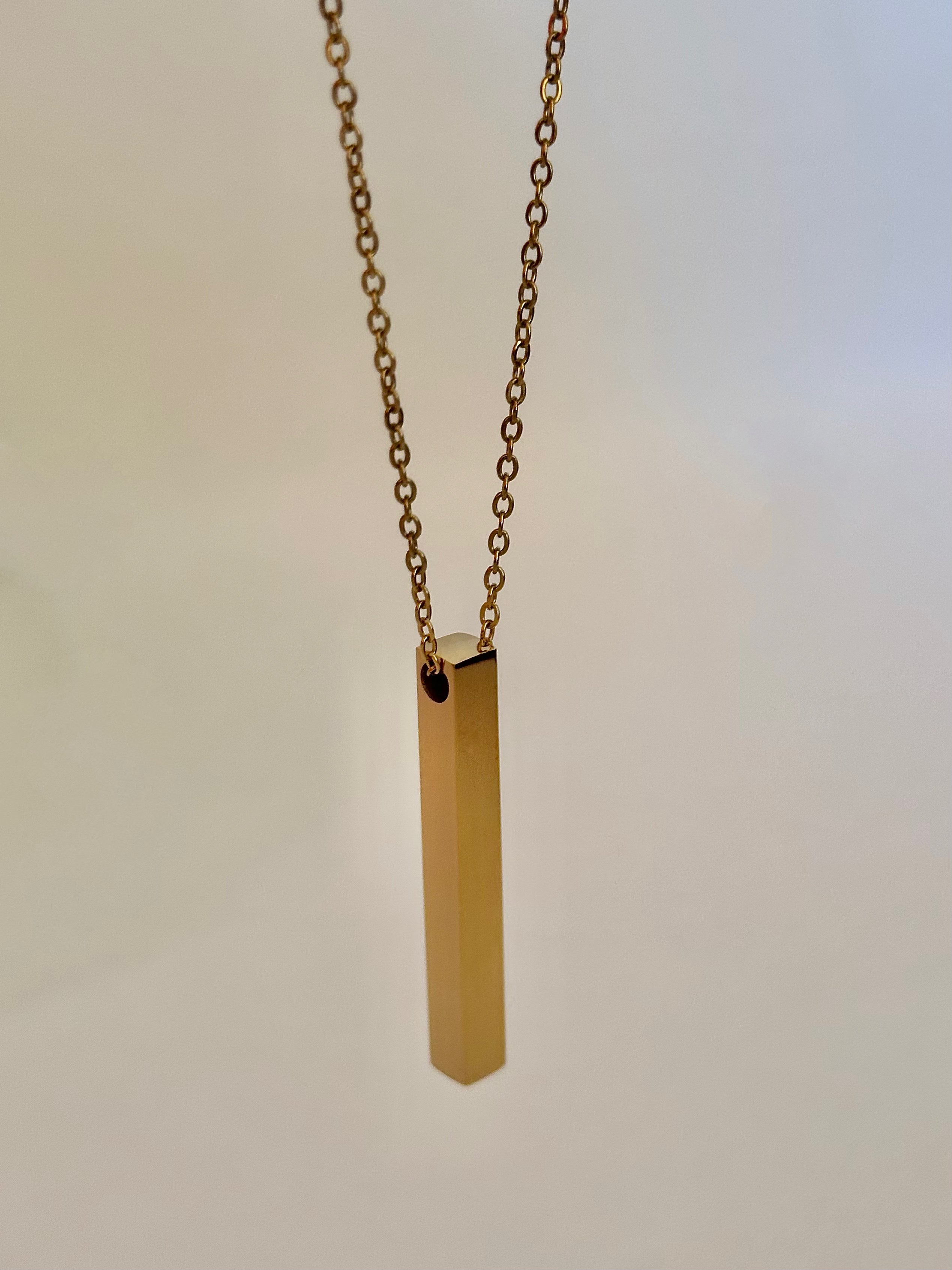 Collar grabable Cilindro 3D Dorado, Acero Inoxidable