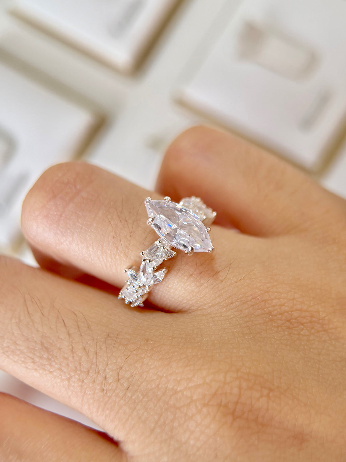 Anillo Compromiso corte Marquesa