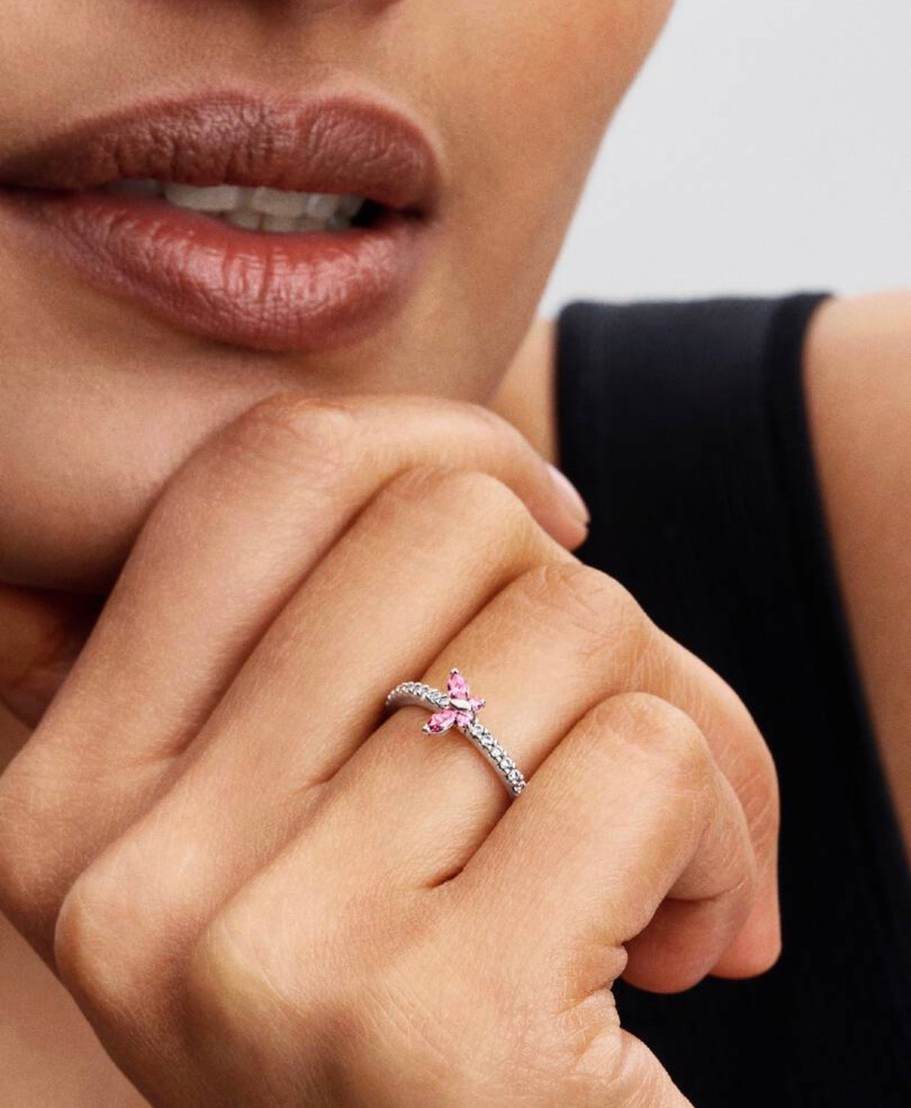 Anillo Mariposa Brillante Rosa
