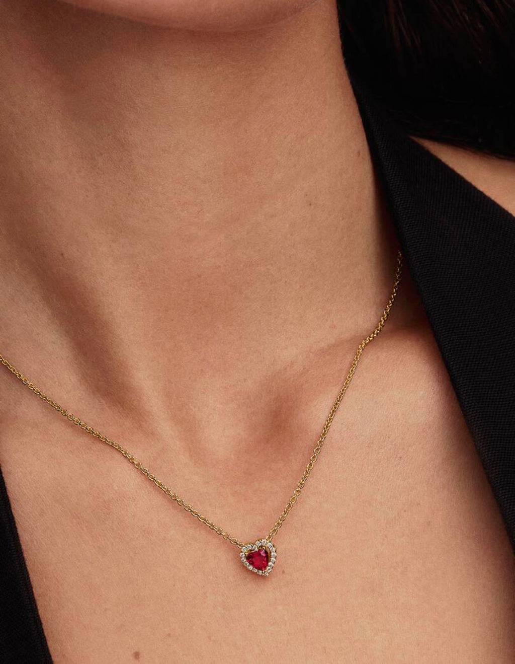 Conjunto Collar + aretes Corazón Rojo Dorado