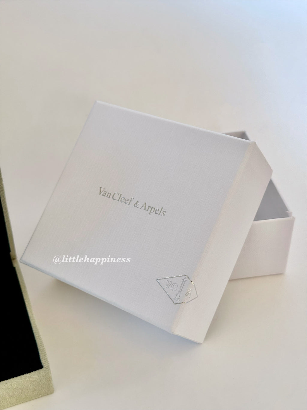 Caja Para Collar y Aretes Van Cleef