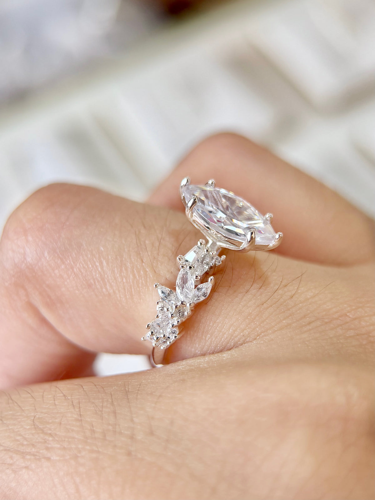 Anillo Compromiso corte Marquesa