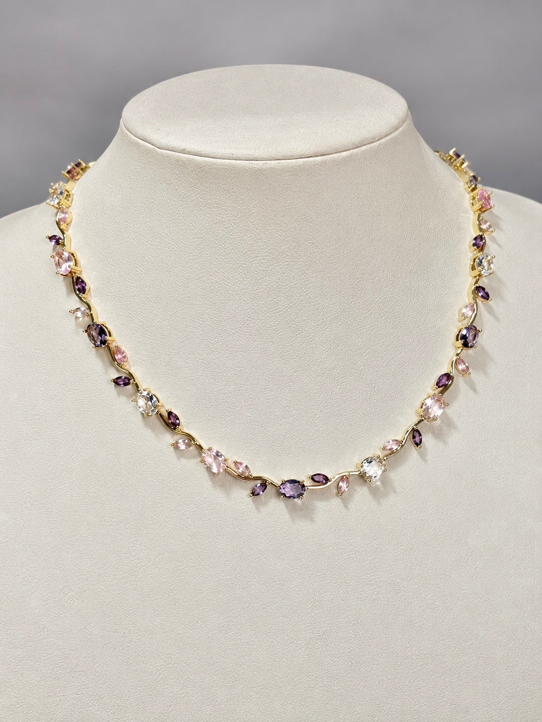 Collar Tulipanes Dorado