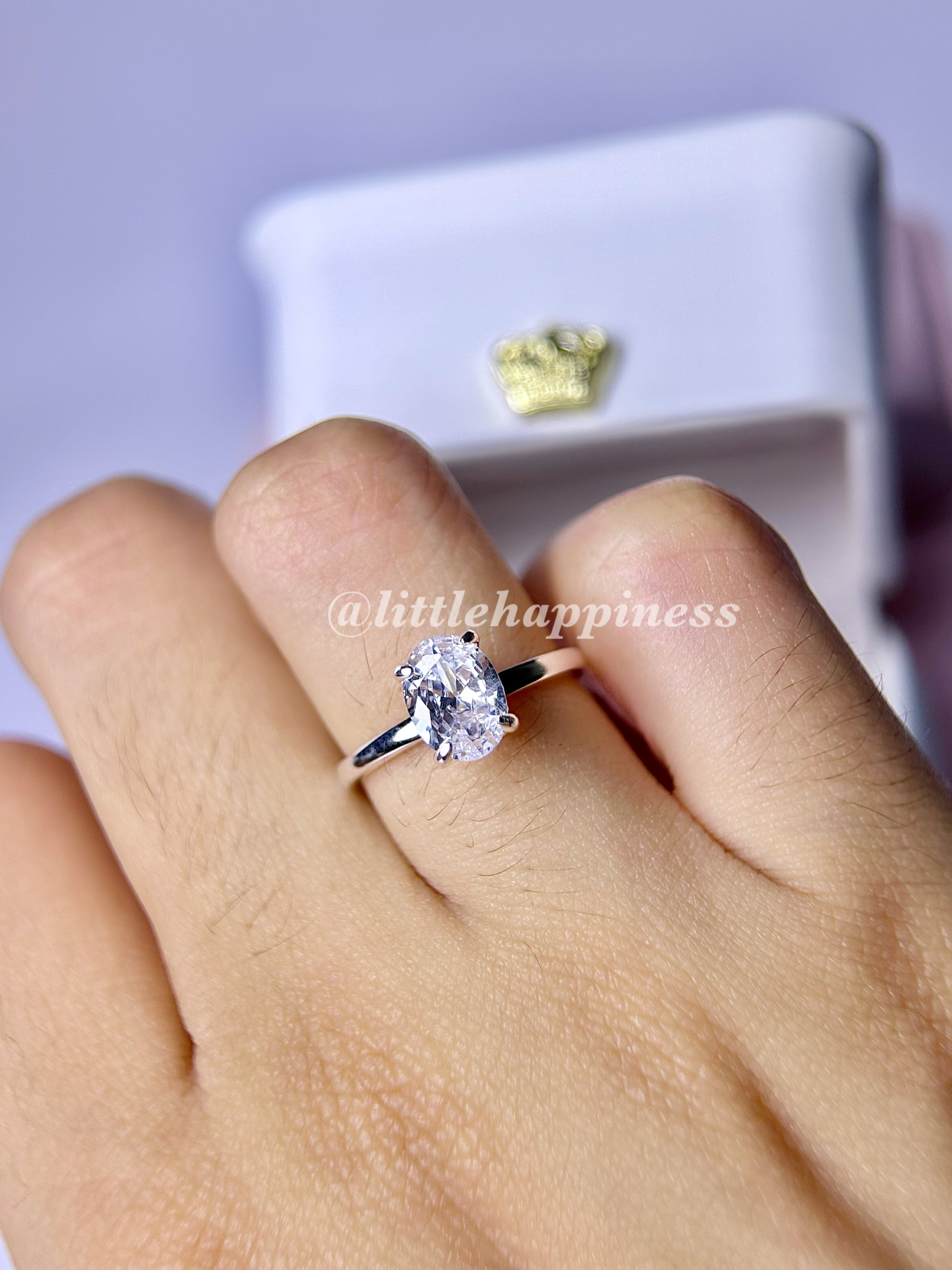 Anillo Compromiso Corte Ovalado Pequeño