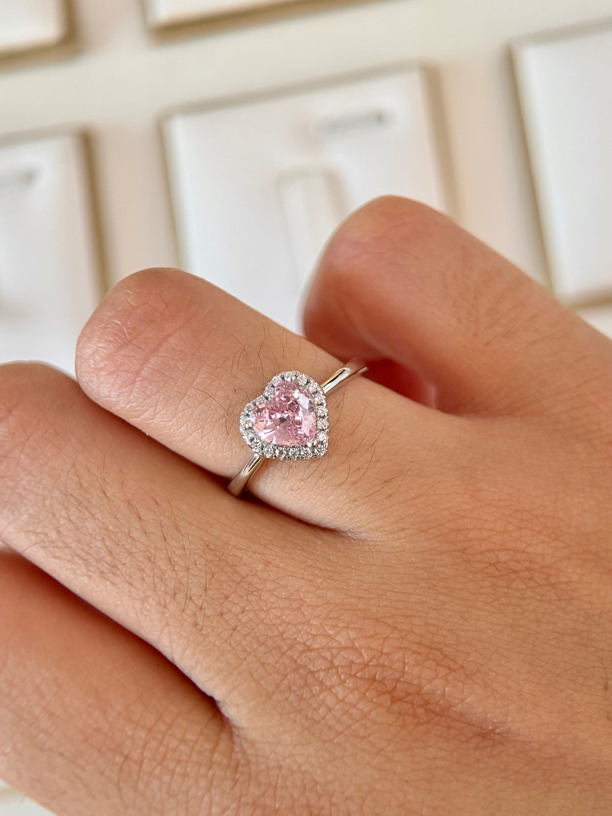 Anillo Corazón Rosa, aro Liso