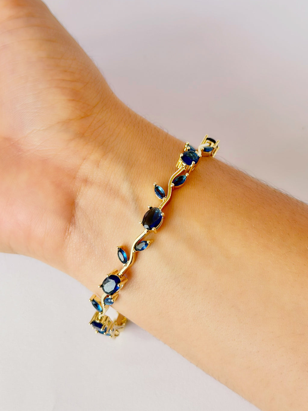 Pulsera tulipanes Azules Dorada