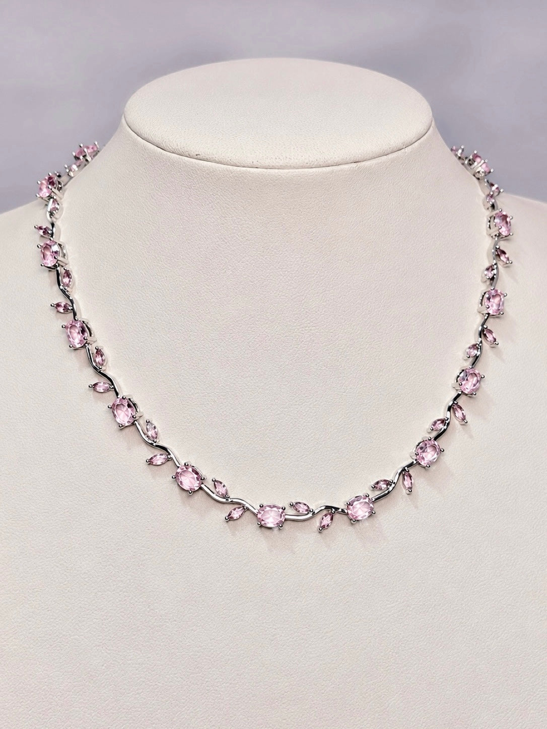 Collar Tulipanes Rosados, Plateado