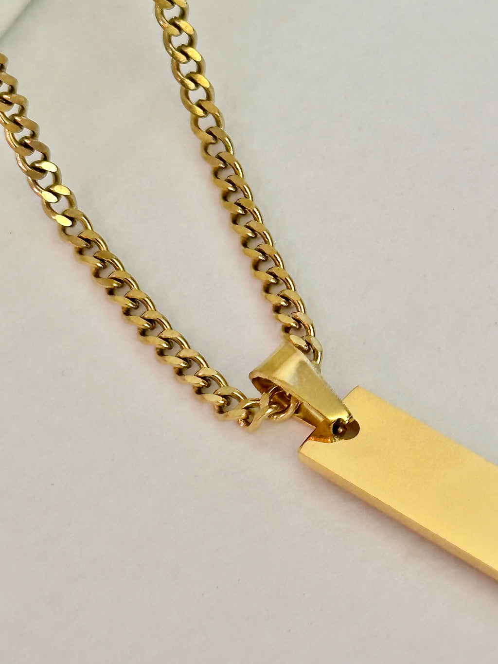 Collar con Placa Grabable Dorado, Acero Inoxidable