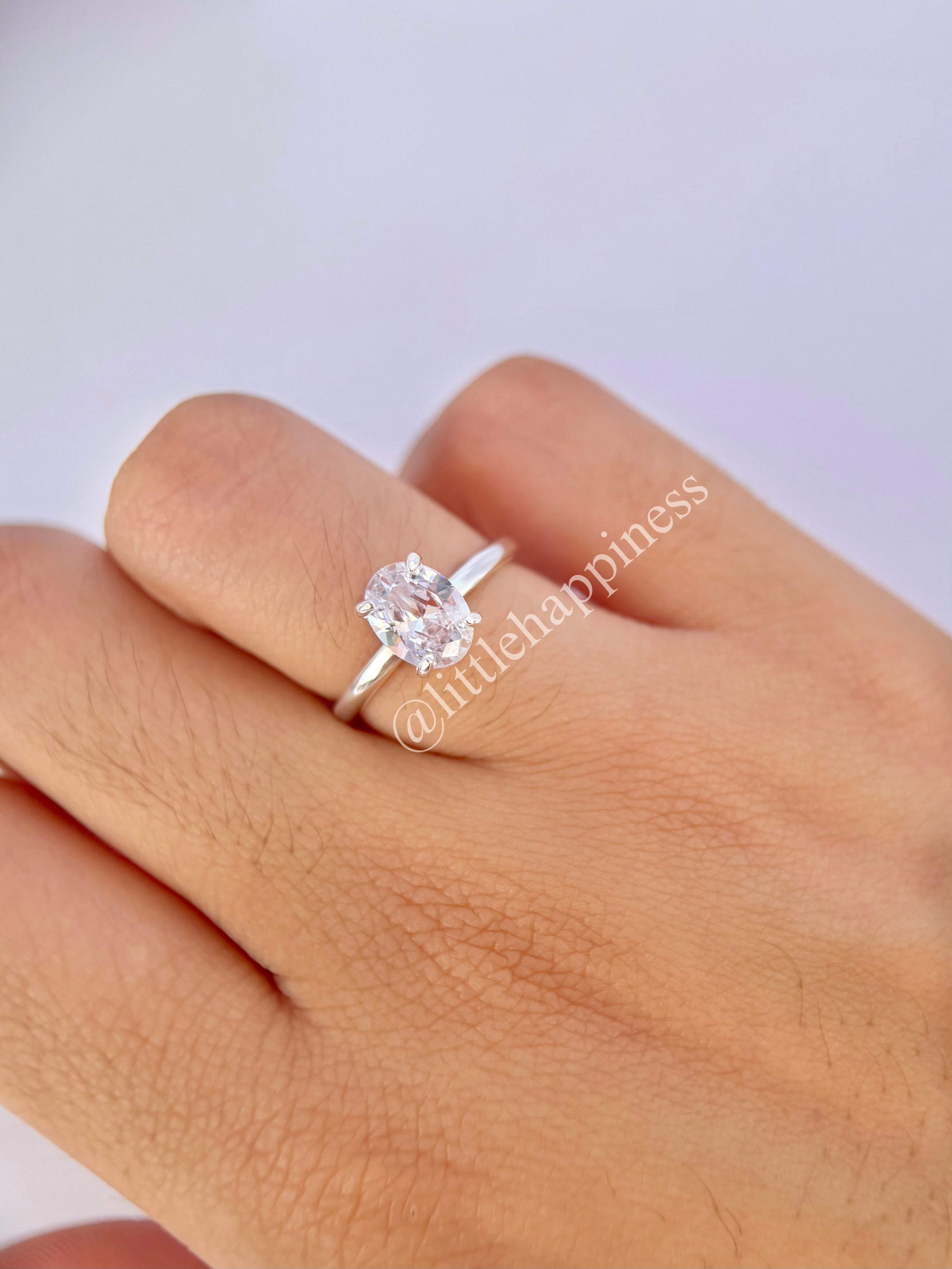 Anillo Compromiso Corte Ovalado Pequeño