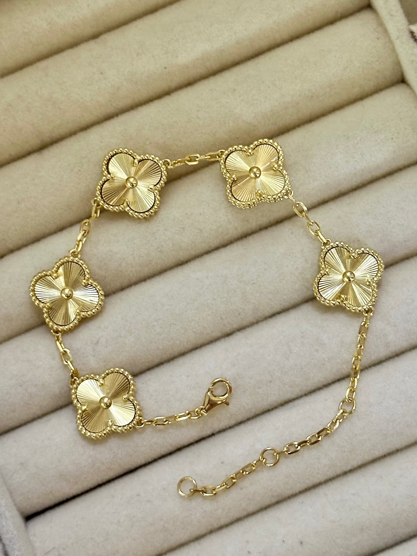 Pulsera Tréboles Dorados