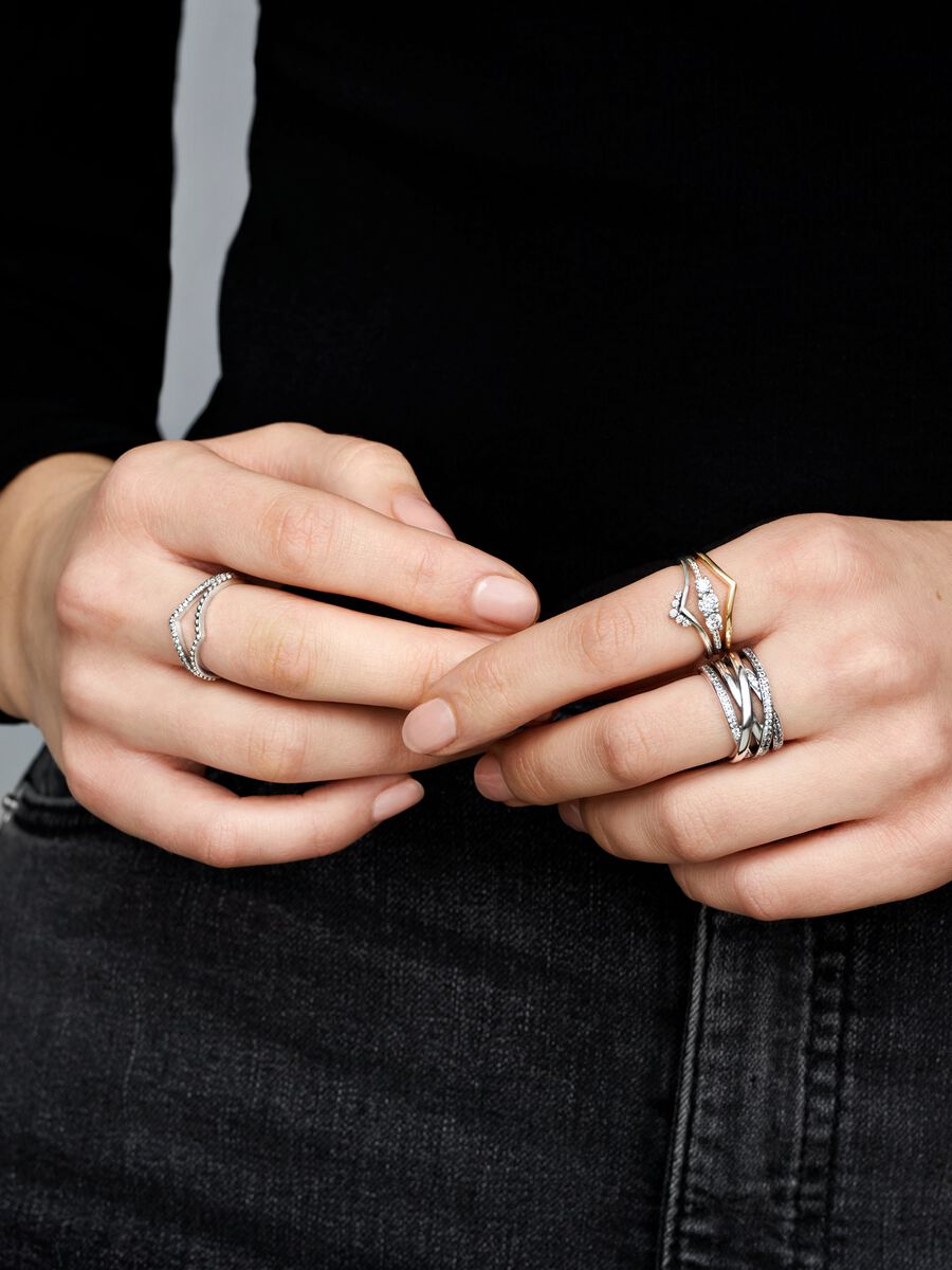 Anillo Deseo Clásico Resplandeciente