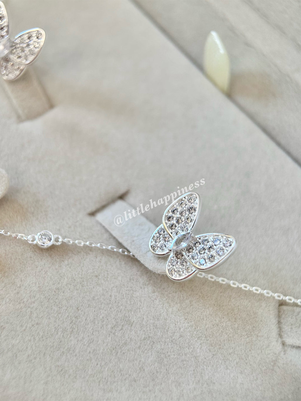 Conjunto Collar + aretes + pulsera Mariposa Van Cleef plateado