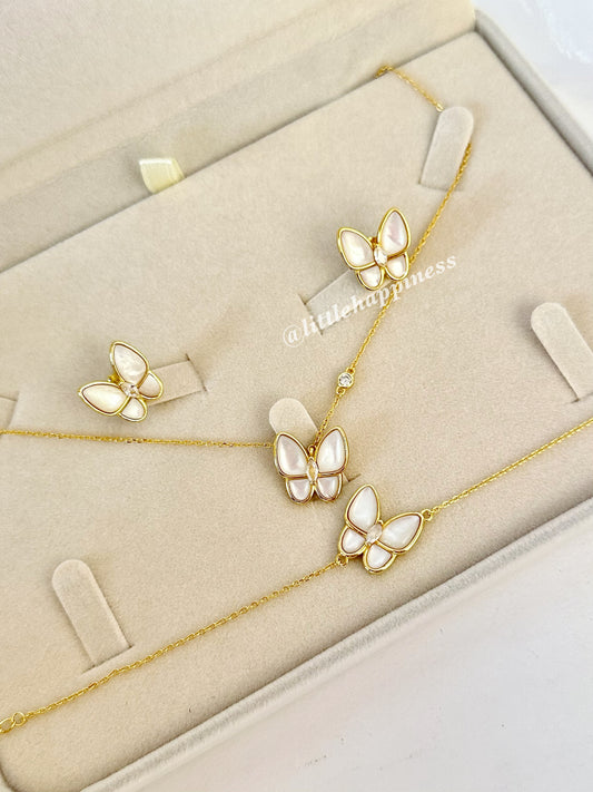 Conjunto Collar + aretes + pulsera Van Cleef Dorado y Blanco