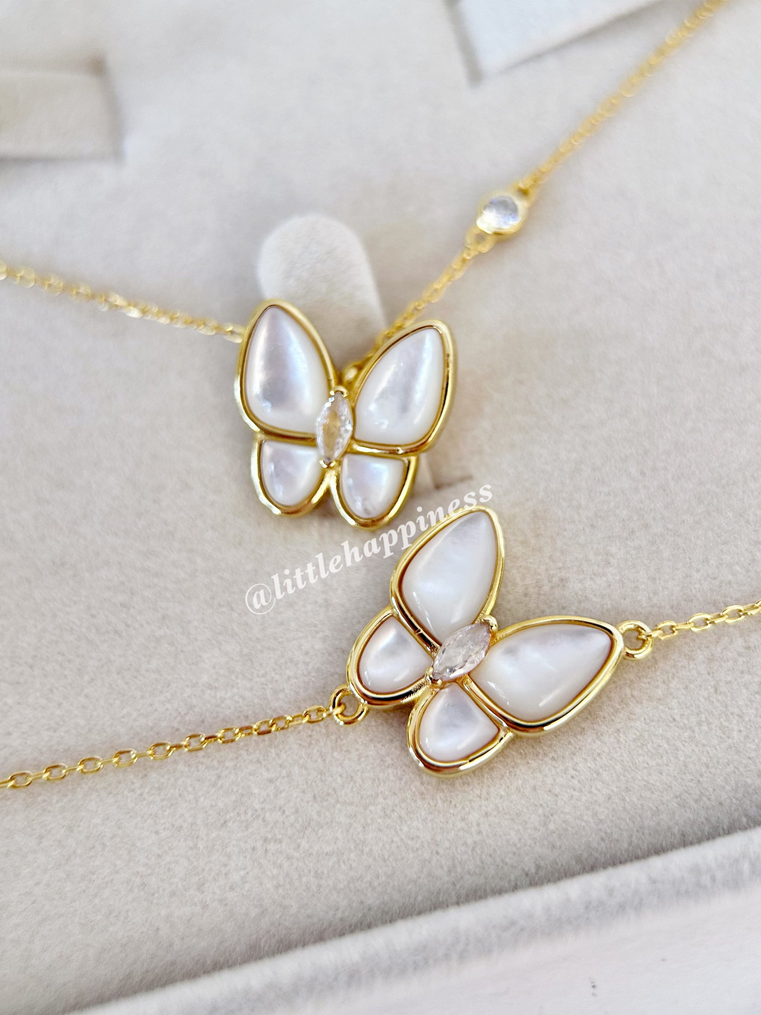 Conjunto Collar + aretes + pulsera Van Cleef Dorado y Blanco