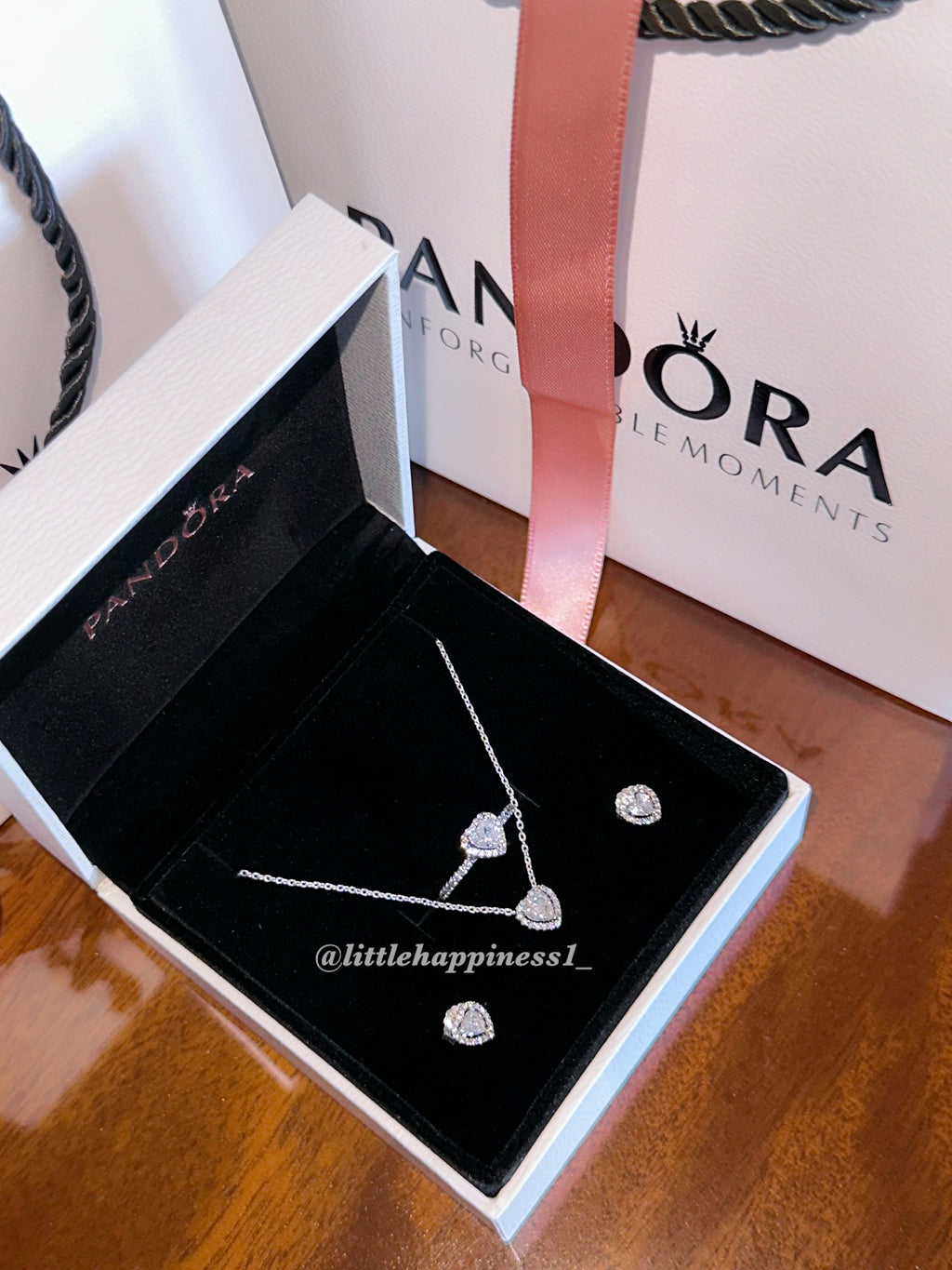 Set Completo Corazón Relieve Trasparente