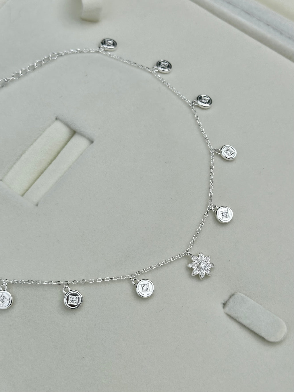 Guillo De Pie, Plata 925