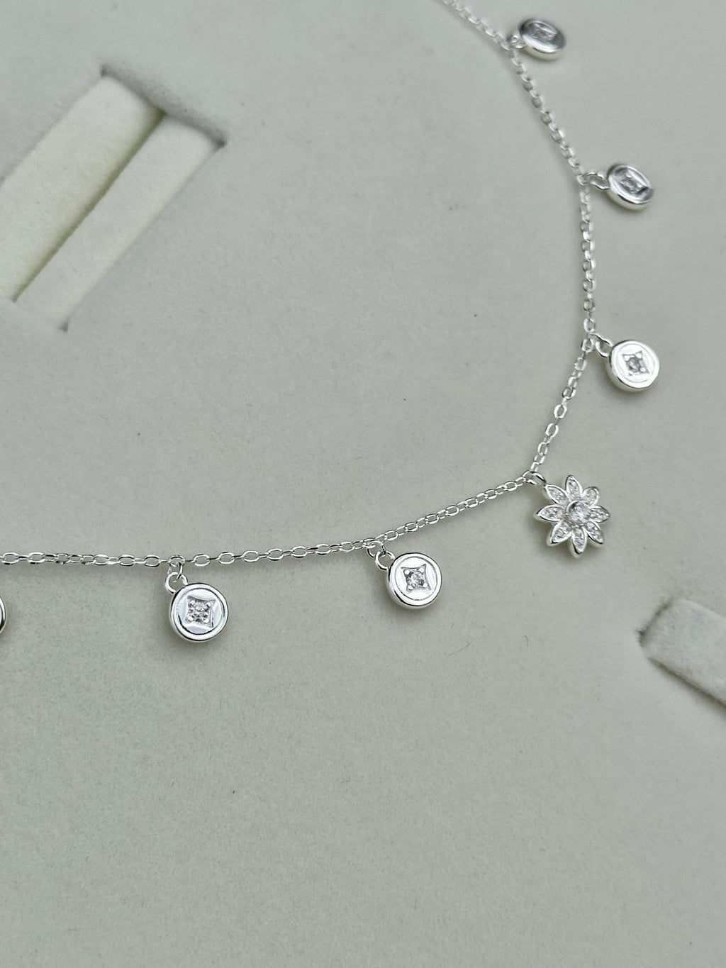 Guillo De Pie, Plata 925