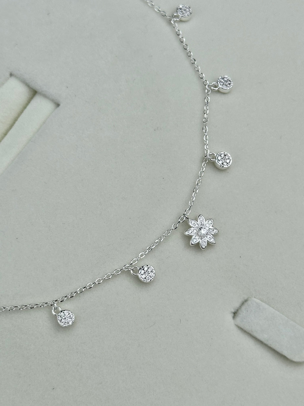 Guillo De Pie, Plata 925