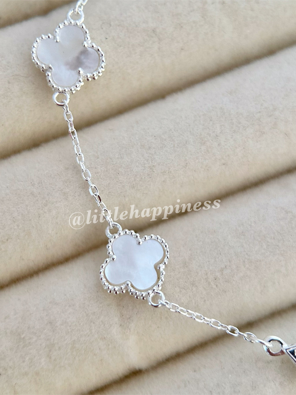 Pulsera Mini Tréboles Blancos