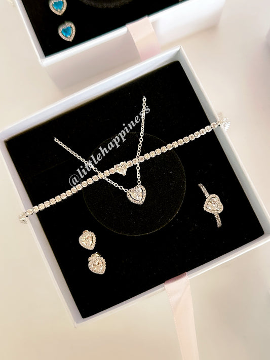 Set completo corazón relieve blanco