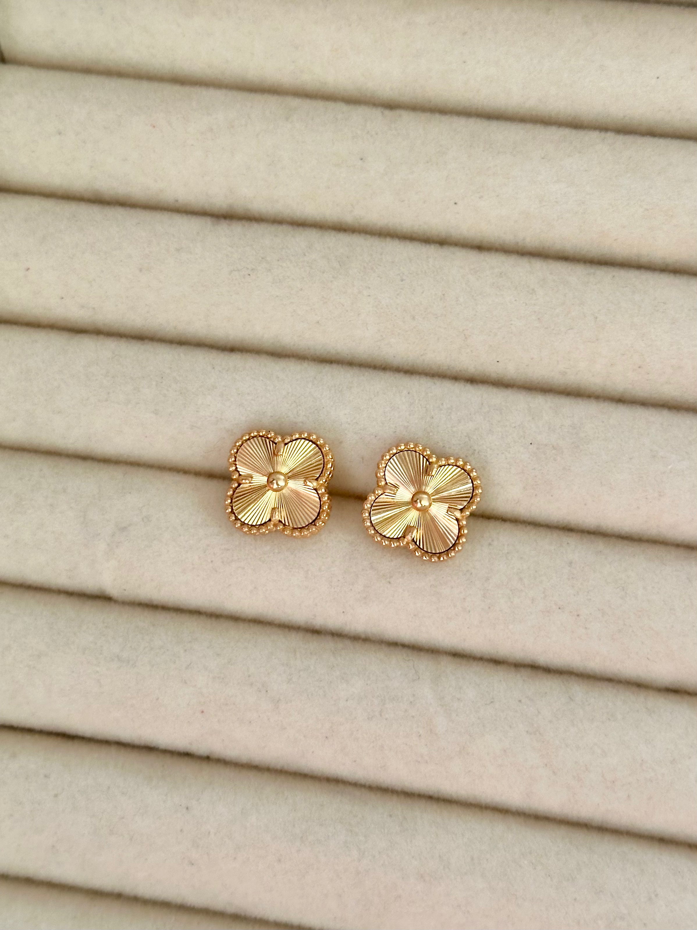 Aretes tréboles Dorados