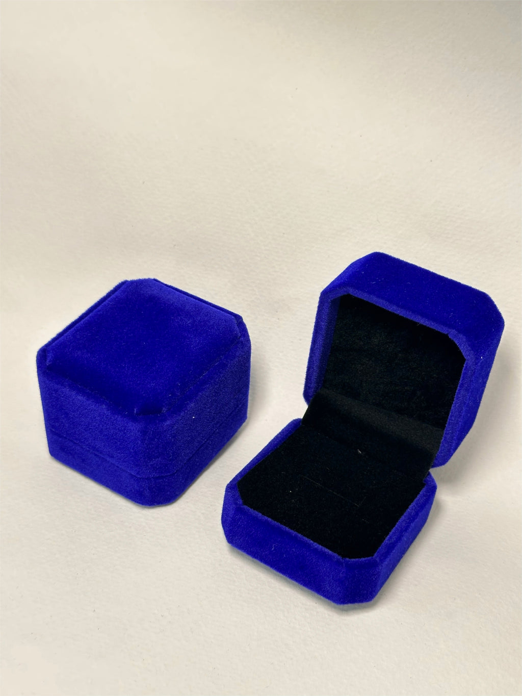 Caja Azul Oscuro para Anillo