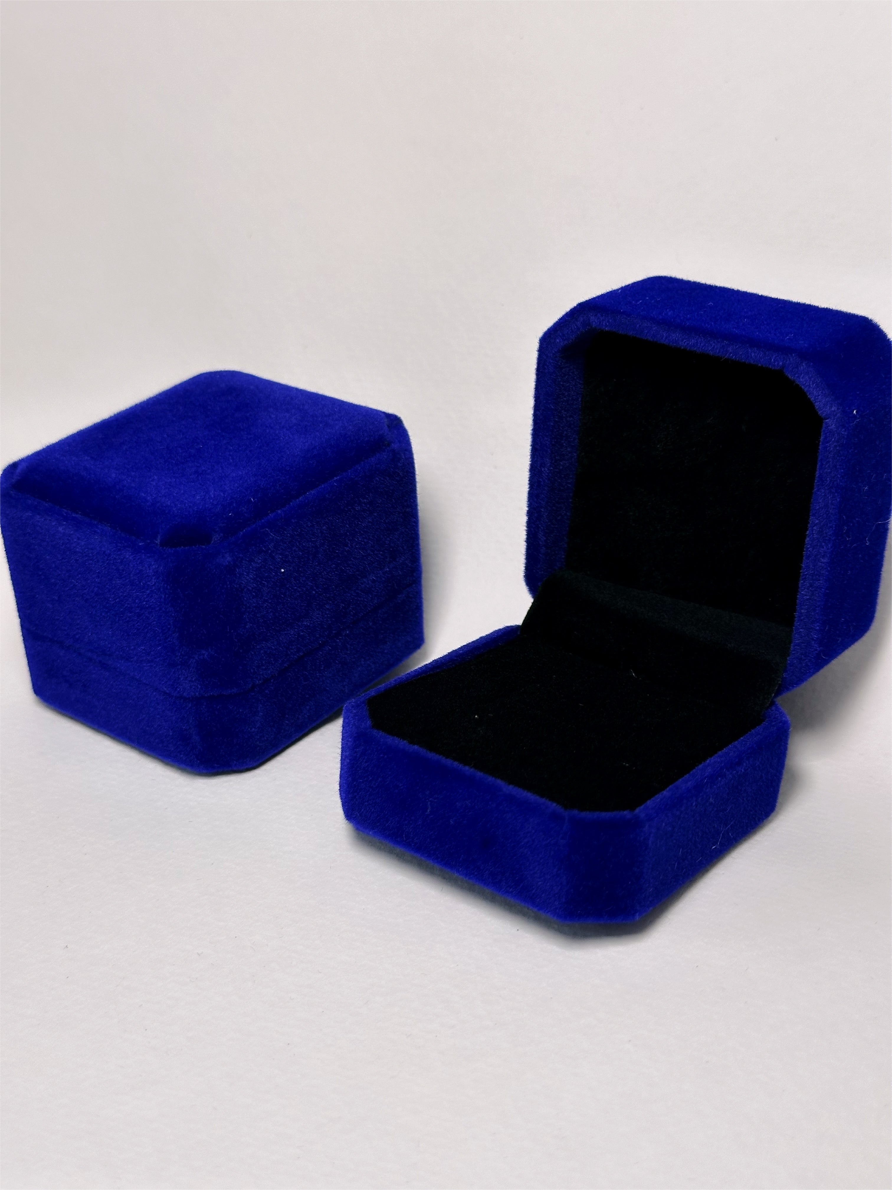 Caja Azul Oscuro para Anillo